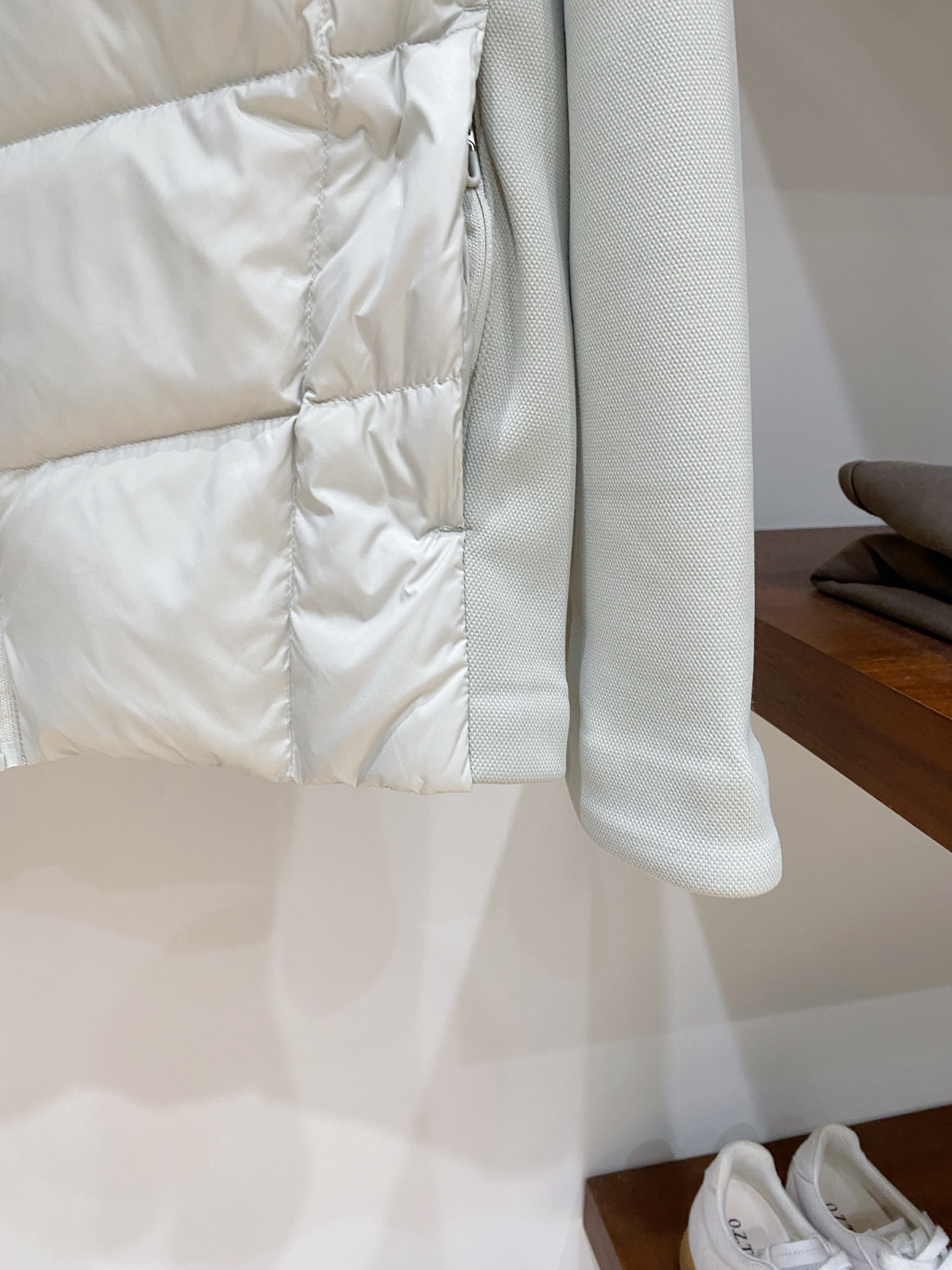 支持年后退换！DESCENTE迪桑特、2025最新款男士羽绒夹克、面料柔软舒适 ．上身版型超赞 ．拉链．