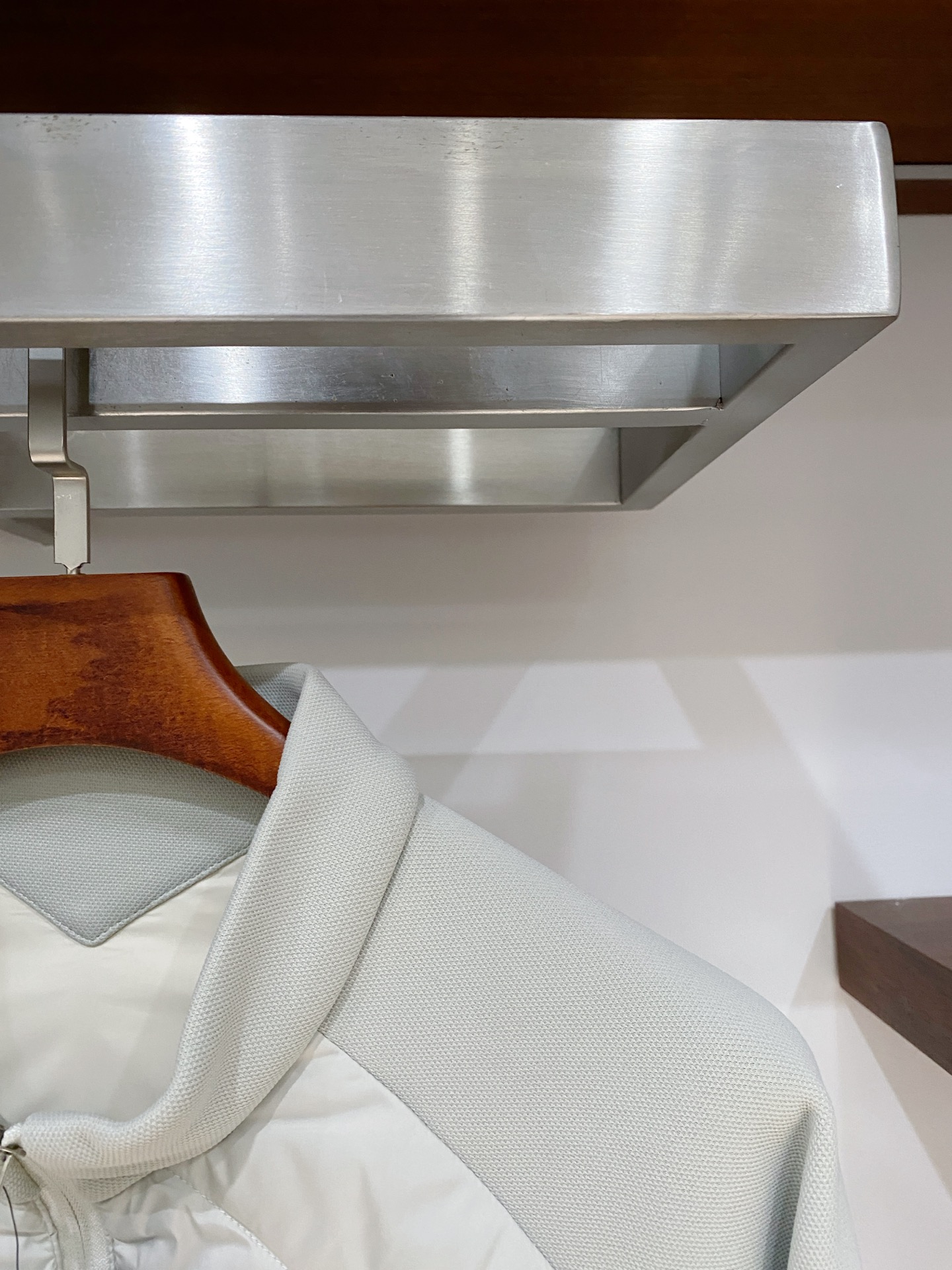 支持年后退换！DESCENTE迪桑特、2025最新款男士羽绒夹克、面料柔软舒适 ．上身版型超赞 ．拉链．