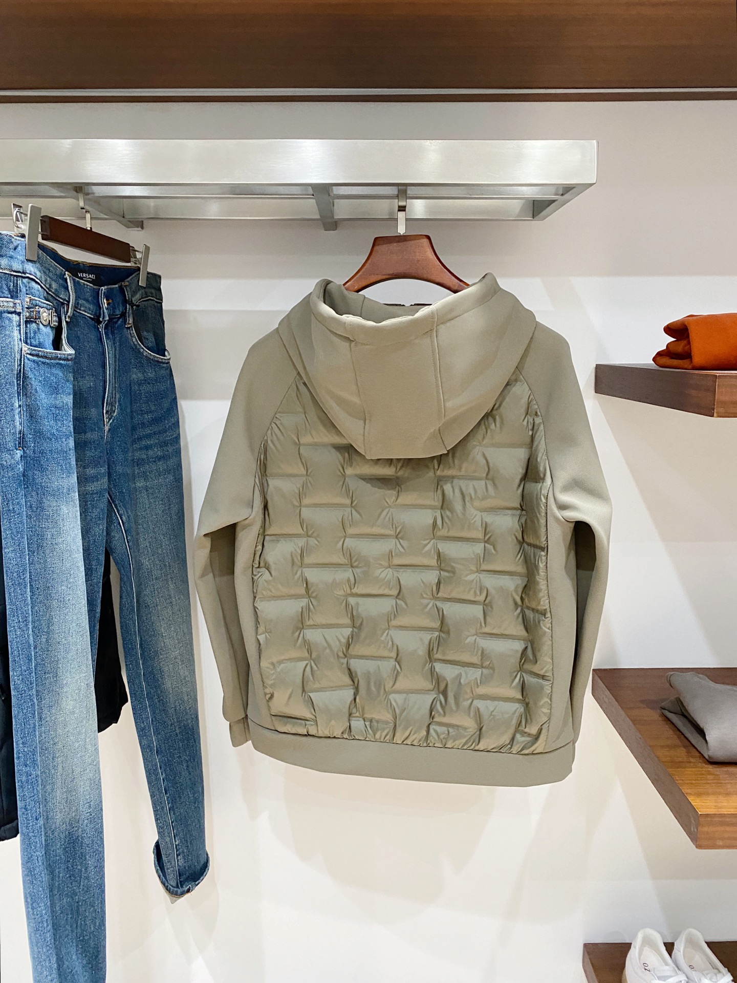 支持年后退换！DESCENTE迪桑特、2025最新款男士羽绒夹克、面料柔软舒适 ．上身版型超赞 ．拉链．