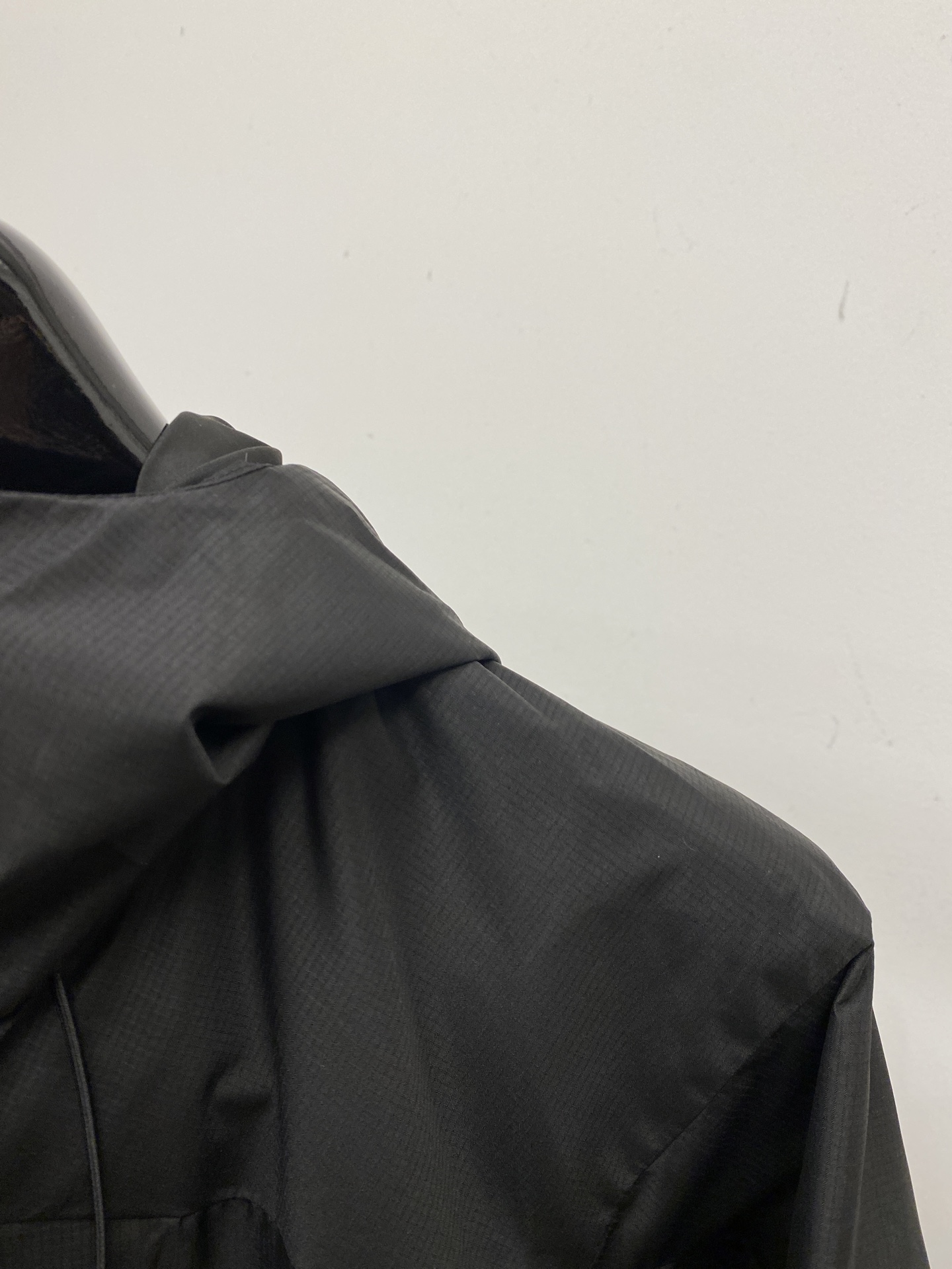 🌾退换始祖鸟、2025新品夹克外套，时尚帅气，简约百搭款，胸前顶级印花图案logo，定制原版面料，不仅挺