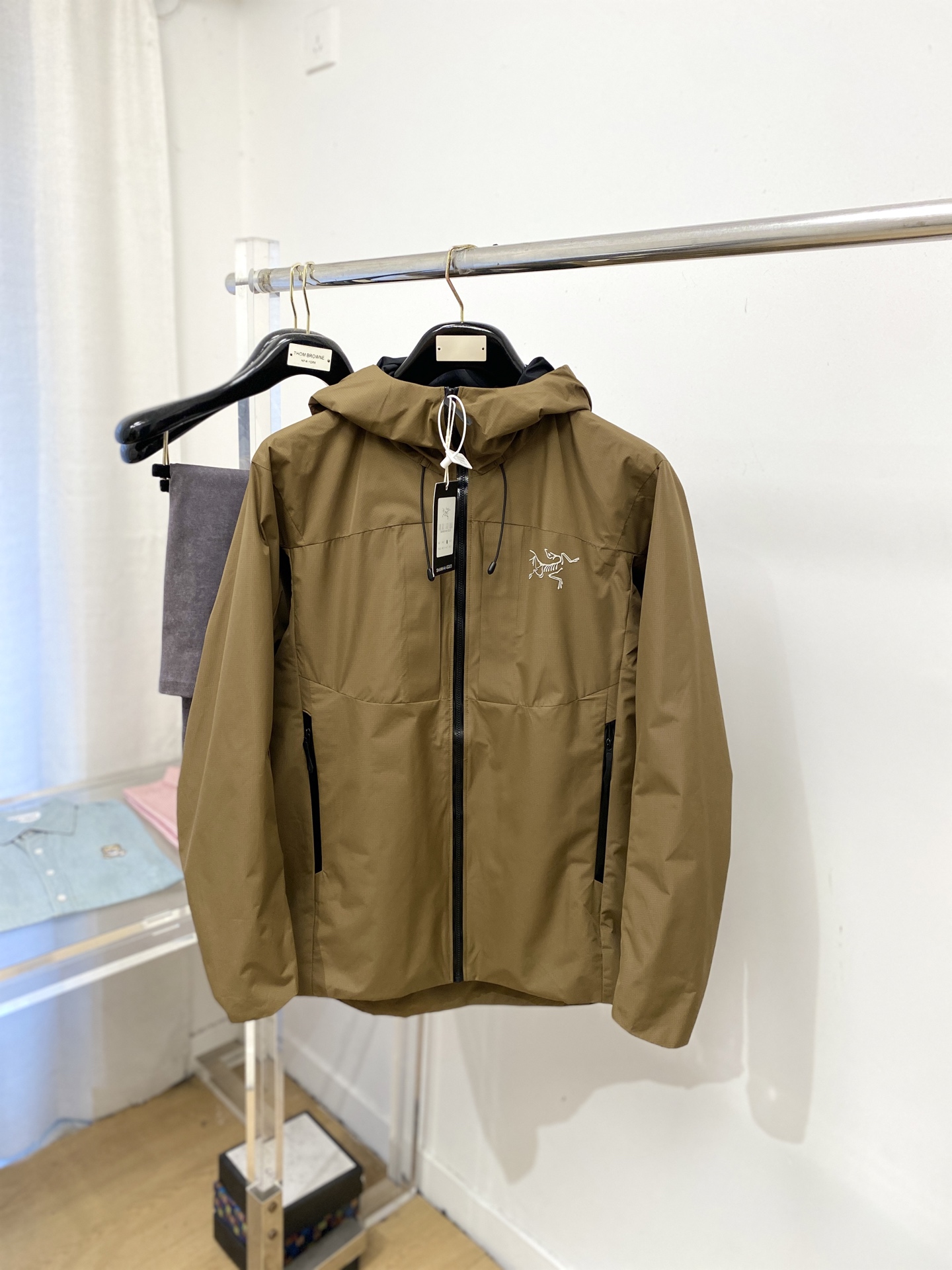 🌾退换始祖鸟、2025新品夹克外套，时尚帅气，简约百搭款，胸前顶级印花图案logo，定制原版面料，不仅挺