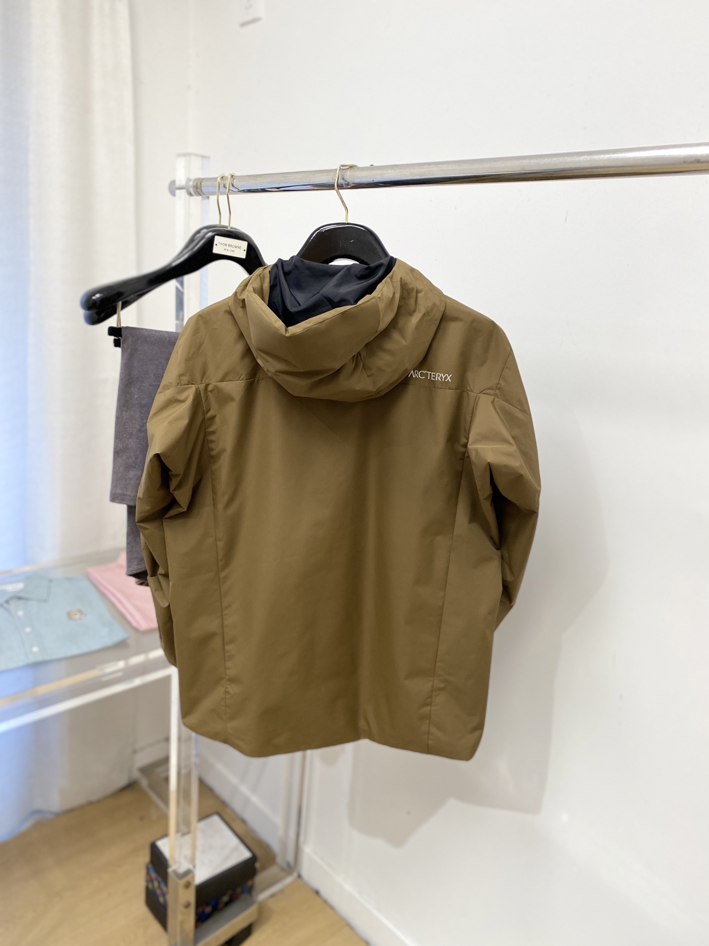 🌾退换始祖鸟、2025新品夹克外套，时尚帅气，简约百搭款，胸前顶级印花图案logo，定制原版面料，不仅挺