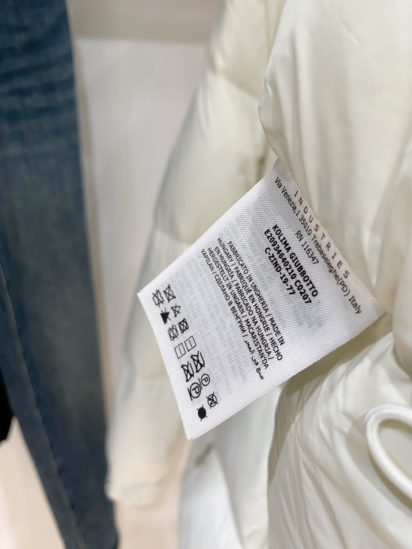 蒙口、2025最新款男士羽绒服、面料柔软舒适 ．上身版型超赞 ．拉链．辅料都是客供 、进口面料，轻便舒适