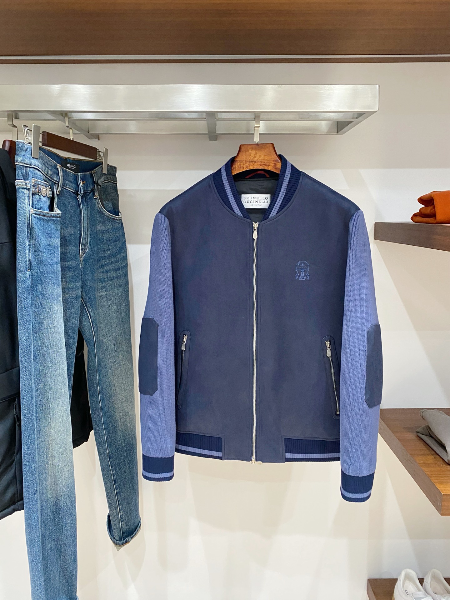 Brunello Cucinelli、2025最新款男士羽绒夹克、面料柔软舒适 ．上身版型超赞 ．拉链．