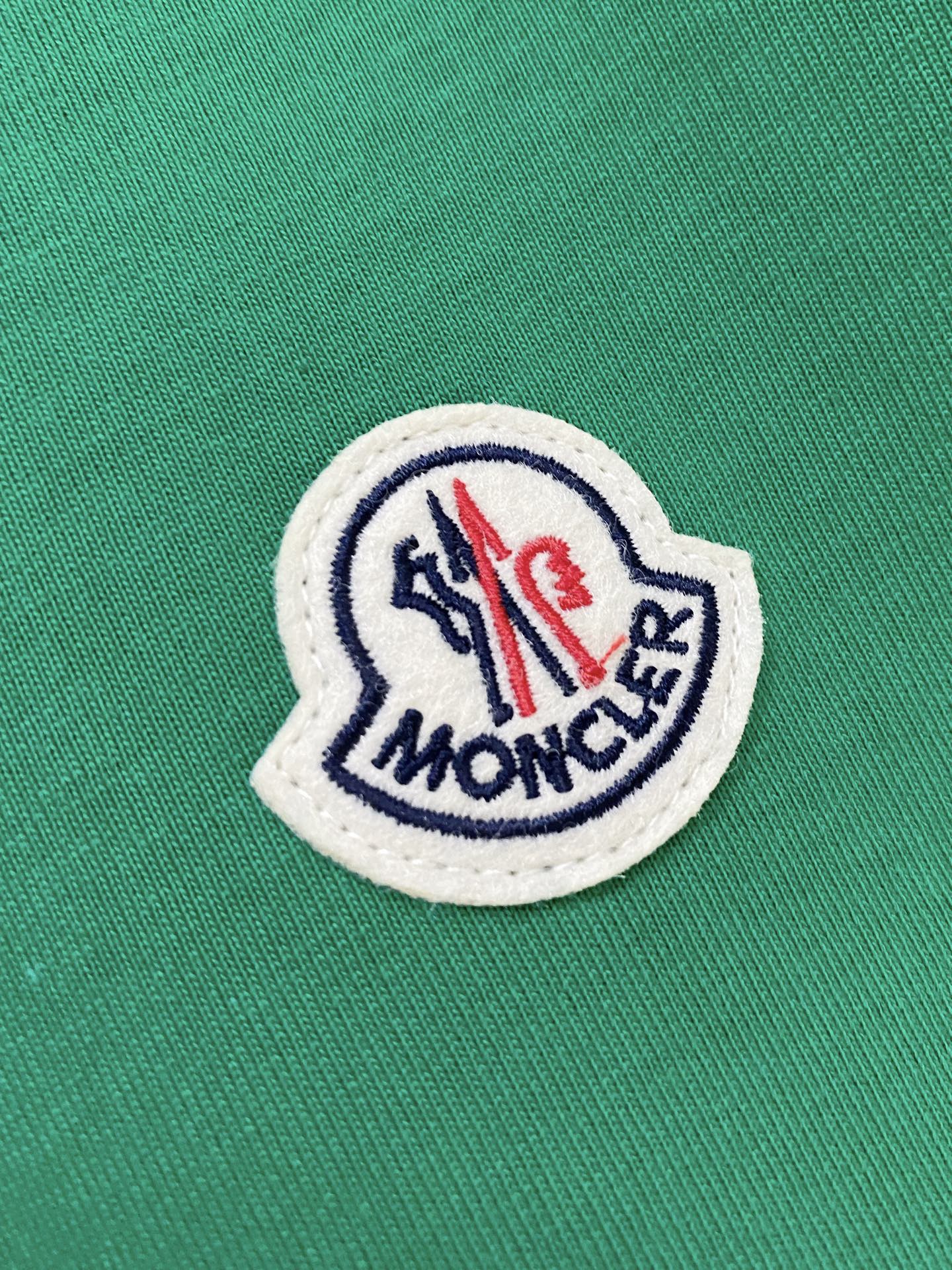 蒙口、2025新品长袖卫衣，帅气时尚，胸前刺绣装饰图案logo，简约百搭款。面料棉 不仅挺括，保持潮流的