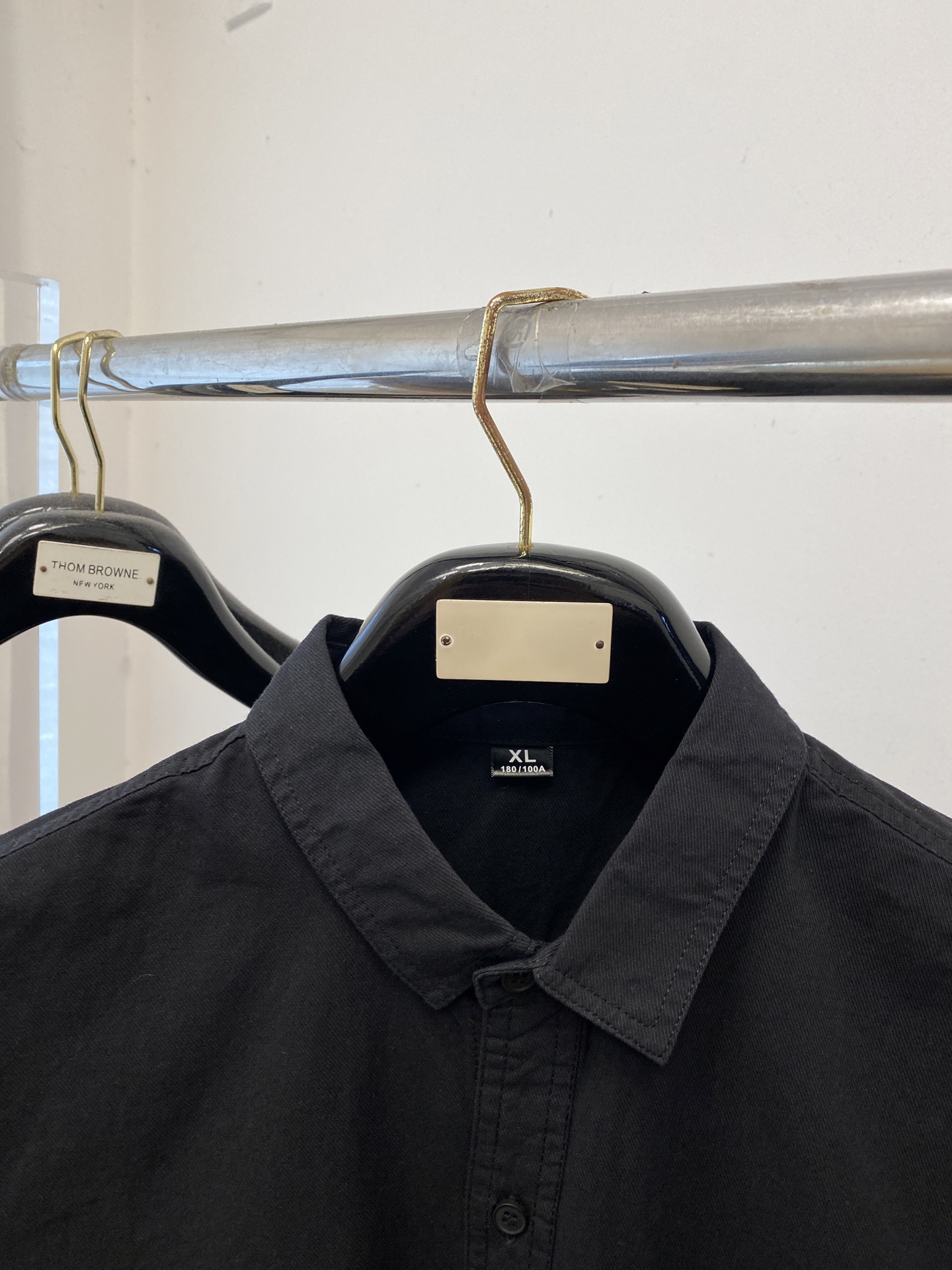 杰尼亚、￼2025新品衬衫，时尚帅气，简约百搭款，定制原版面料，不仅挺括，保持潮流的廓形，又穿着舒适，纱