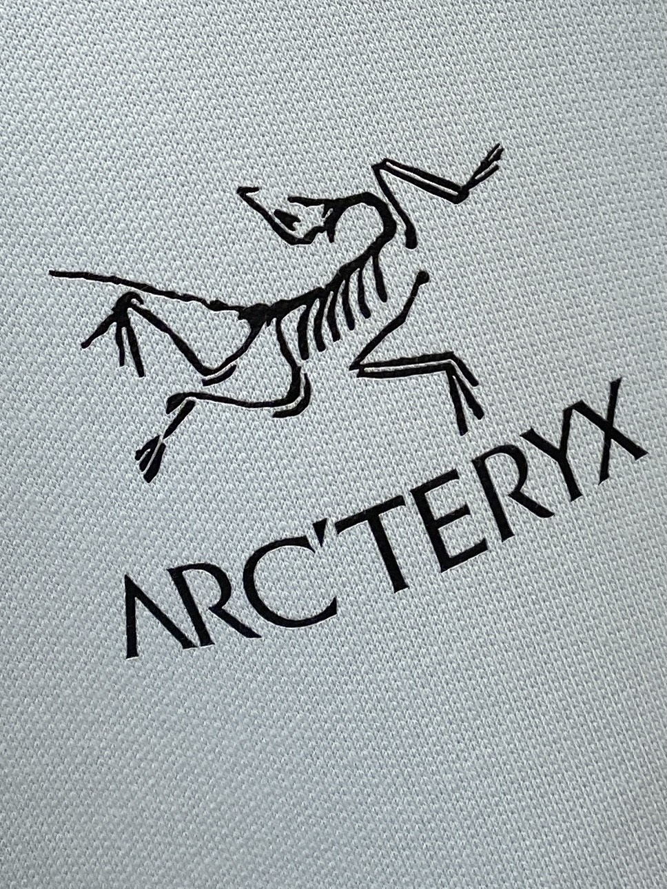 始祖鸟、2025新品卫衣外套，帅气时尚，胸前顶级印花图案字母logo，简约百搭款。面料棉 不仅挺括，保持