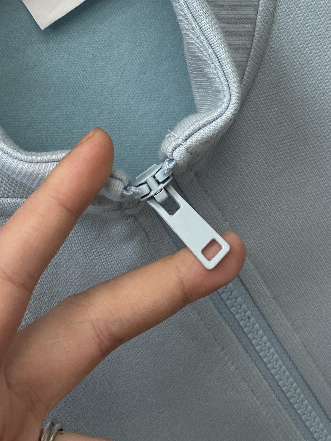 始祖鸟、2025新品卫衣外套，帅气时尚，胸前顶级印花图案字母logo，简约百搭款。面料棉 不仅挺括，保持