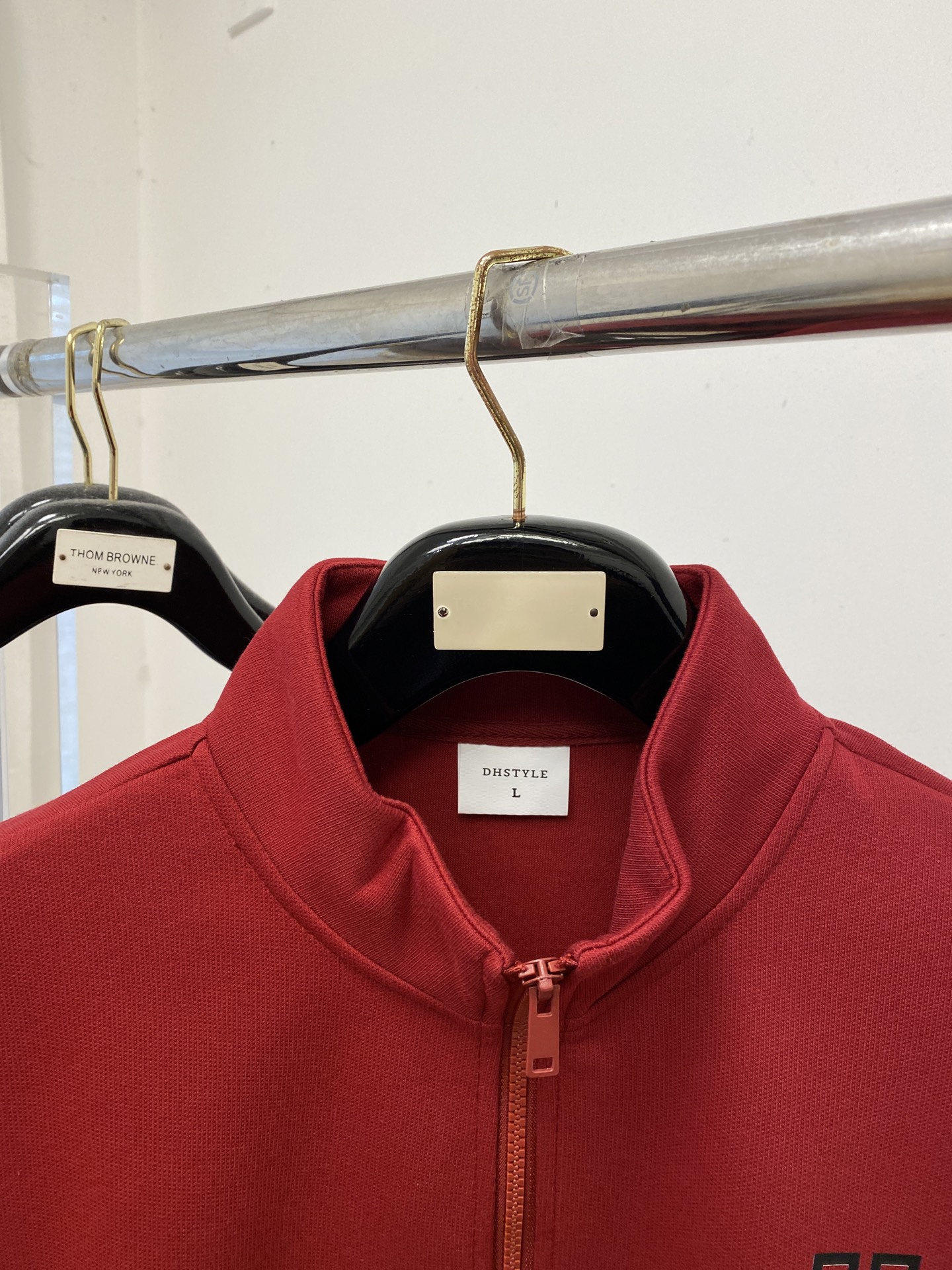 纪梵希、2025新品卫衣外套，帅气时尚，胸前顶级印花图案字母logo，简约百搭款。面料棉 不仅挺括，保持