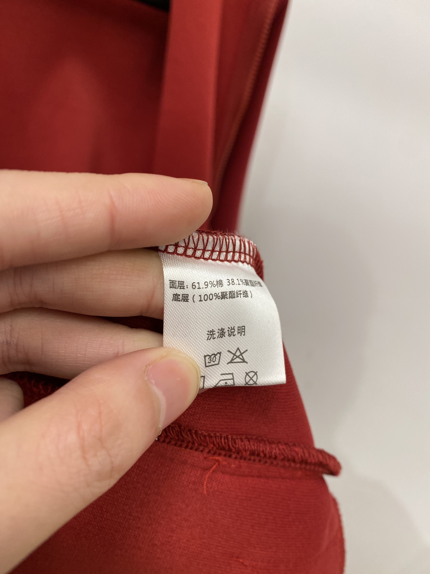 纪梵希、2025新品卫衣外套，帅气时尚，胸前顶级印花图案字母logo，简约百搭款。面料棉 不仅挺括，保持