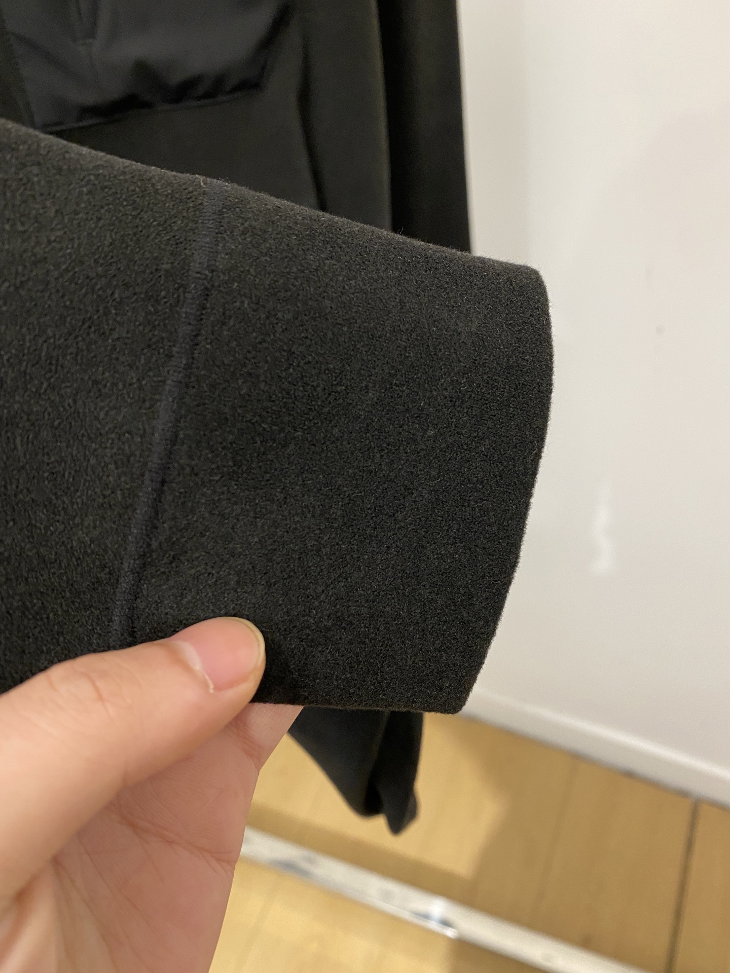 始祖鸟、2025新品长袖卫衣，帅气时尚，胸前顶级印胶字母图案logo，简约百搭款。面料棉 不仅挺括，保持