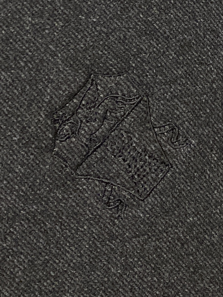 Brunello Cucinelli、2025新品长袖卫衣，帅气时尚，胸前精致刺绣图案logo，简约百搭