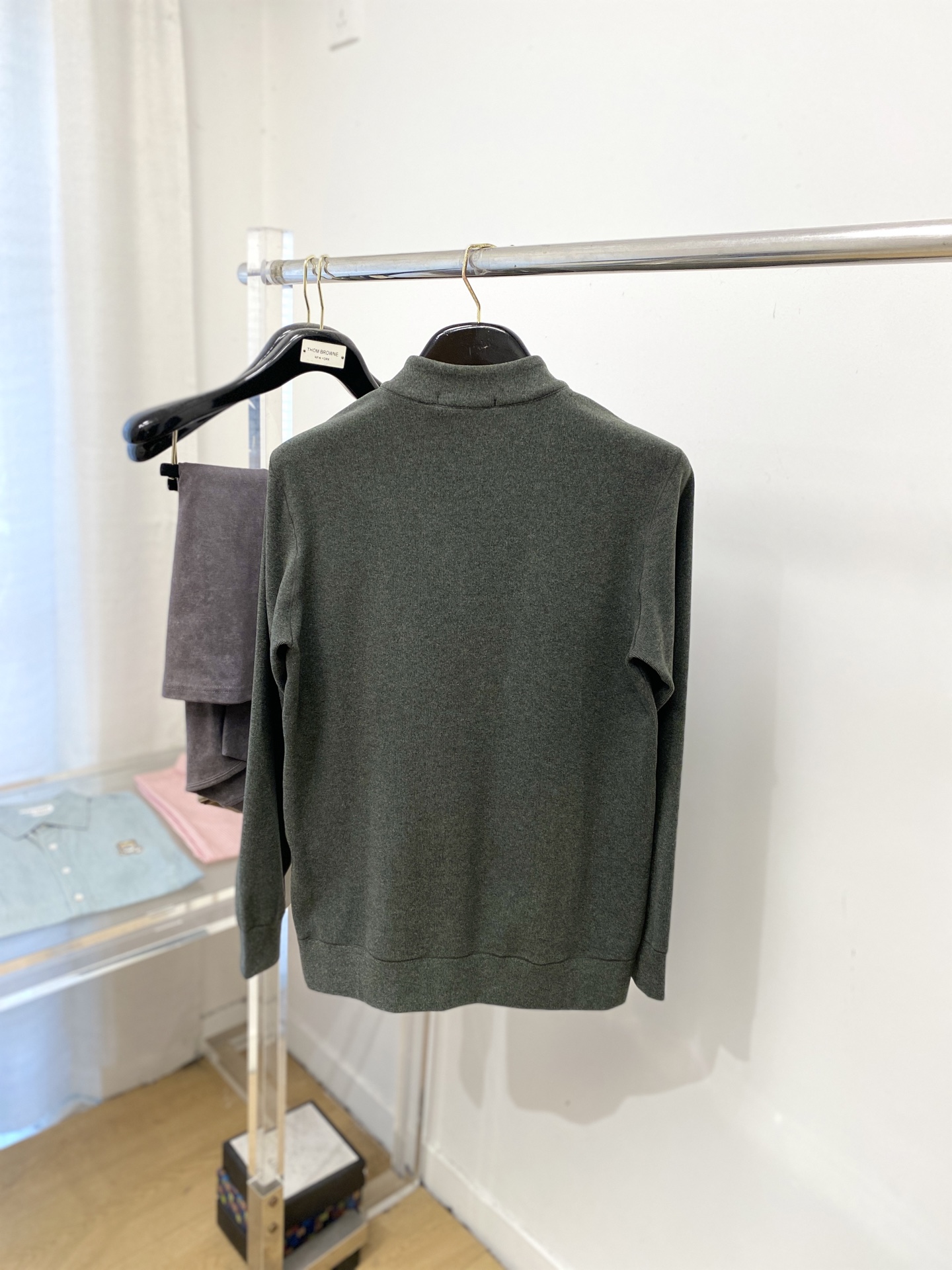 lp🆕、2025新品长袖卫衣，帅气时尚，胸前顶级印胶字母图案logo，简约百搭款。面料棉 不仅挺括，保持