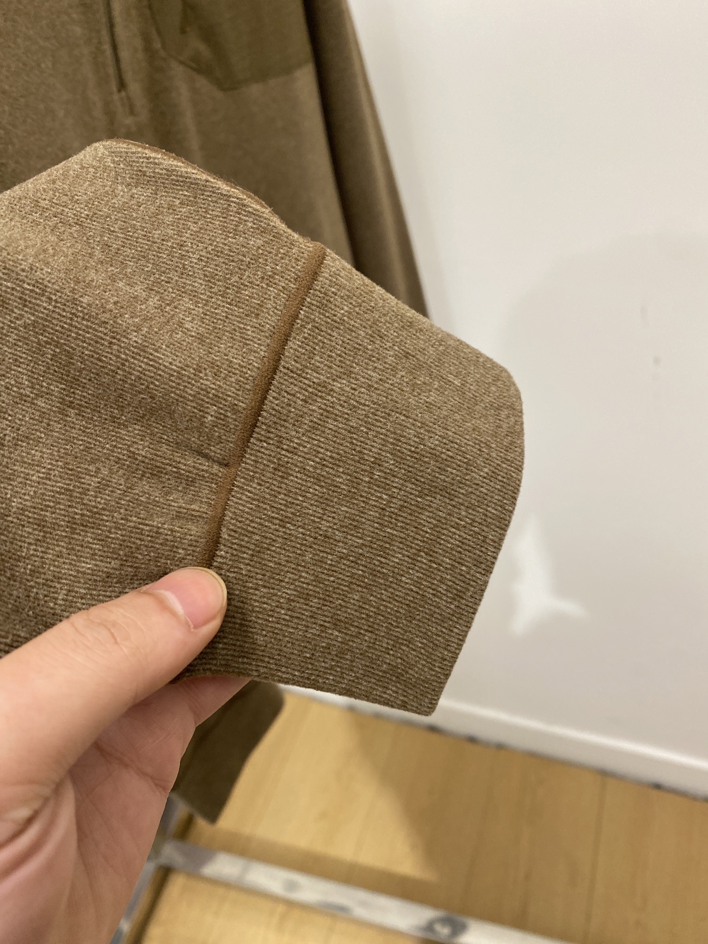 lp🆕、2025新品长袖卫衣，帅气时尚，胸前顶级印胶字母图案logo，简约百搭款。面料棉 不仅挺括，保持