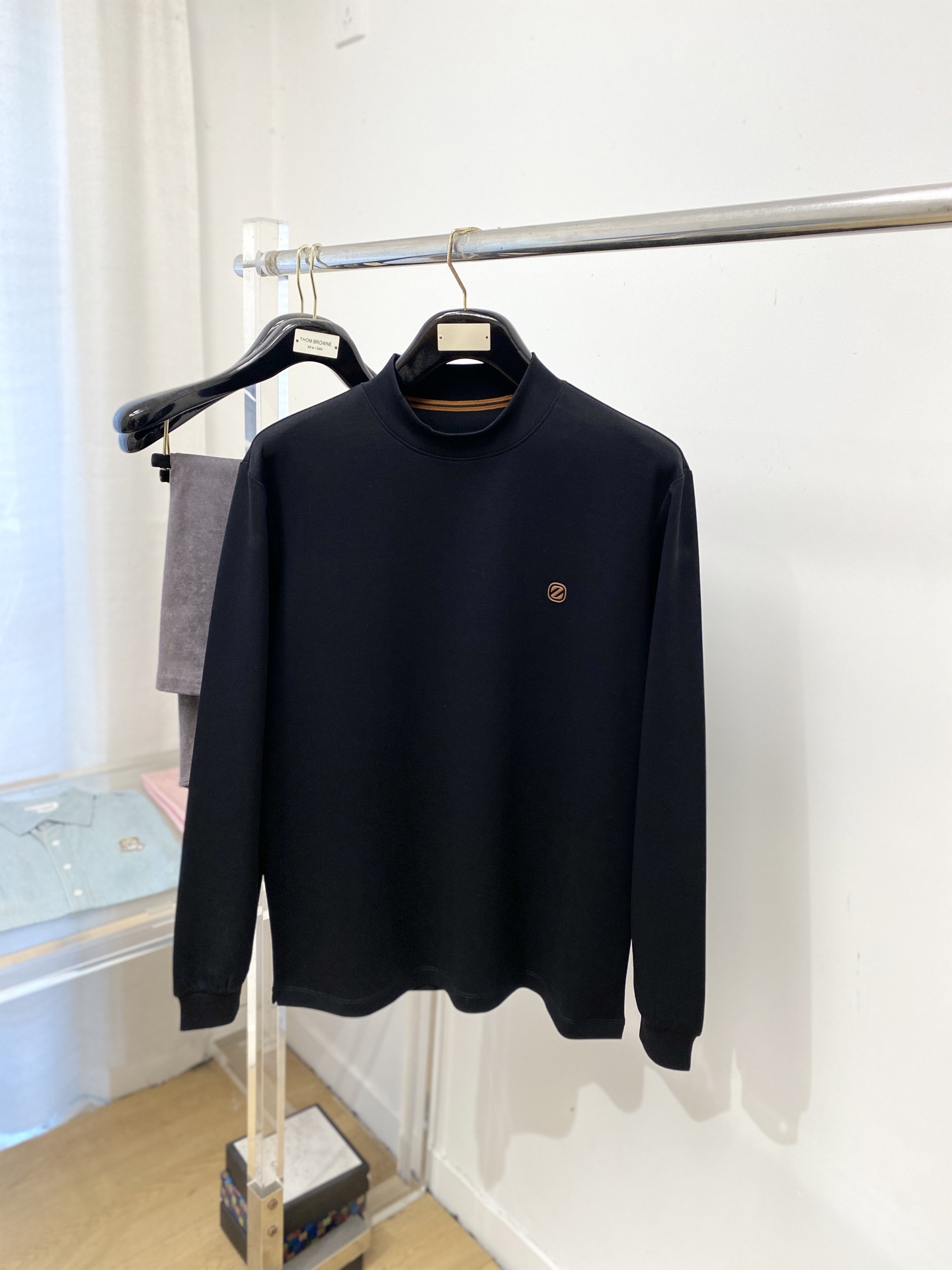 杰尼亚、2025新品长袖卫衣，帅气时尚，胸前顶级印胶字母logo，简约百搭款。面料棉 不仅挺括，保持潮流