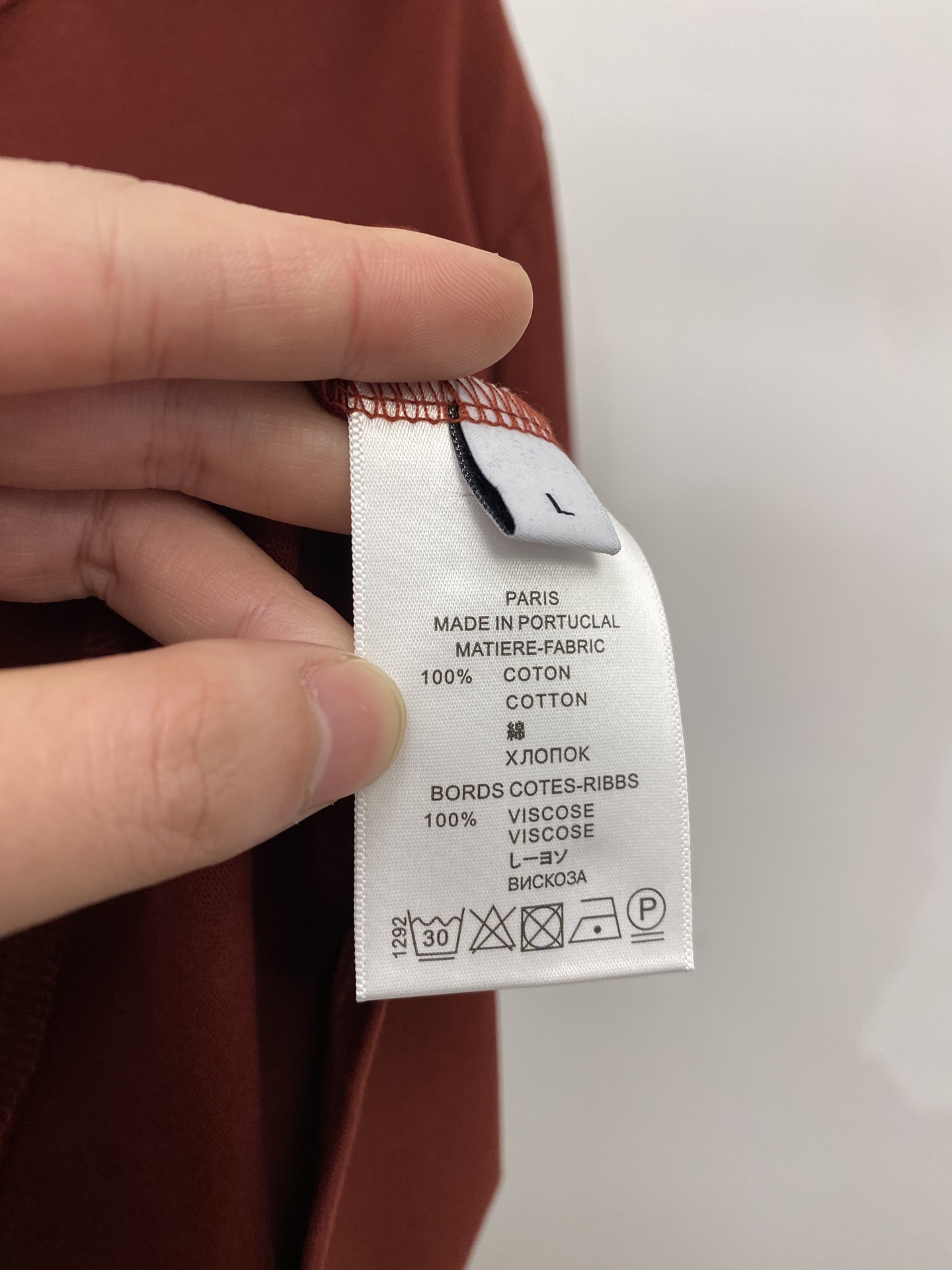 罗意威、2025新品短袖T恤，帅气时尚，简约百搭款。胸口顶级印胶图案字母logo，面料棉 不仅挺括，保持