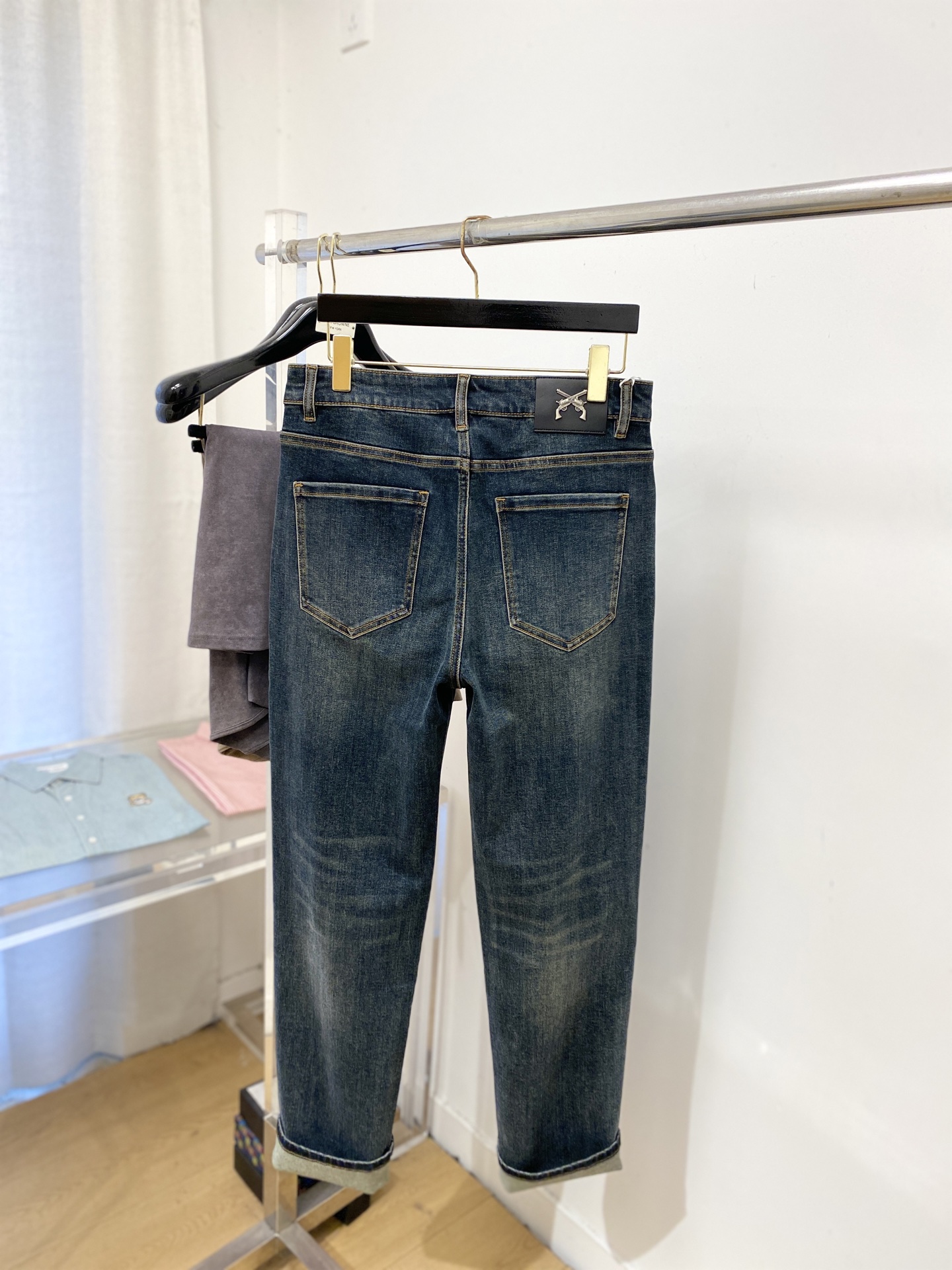 支持年后退换！ PP、2025最新品，专柜同步有售，原单狠货，水洗休闲牛仔裤，进口原版水洗弹力面料，舒适