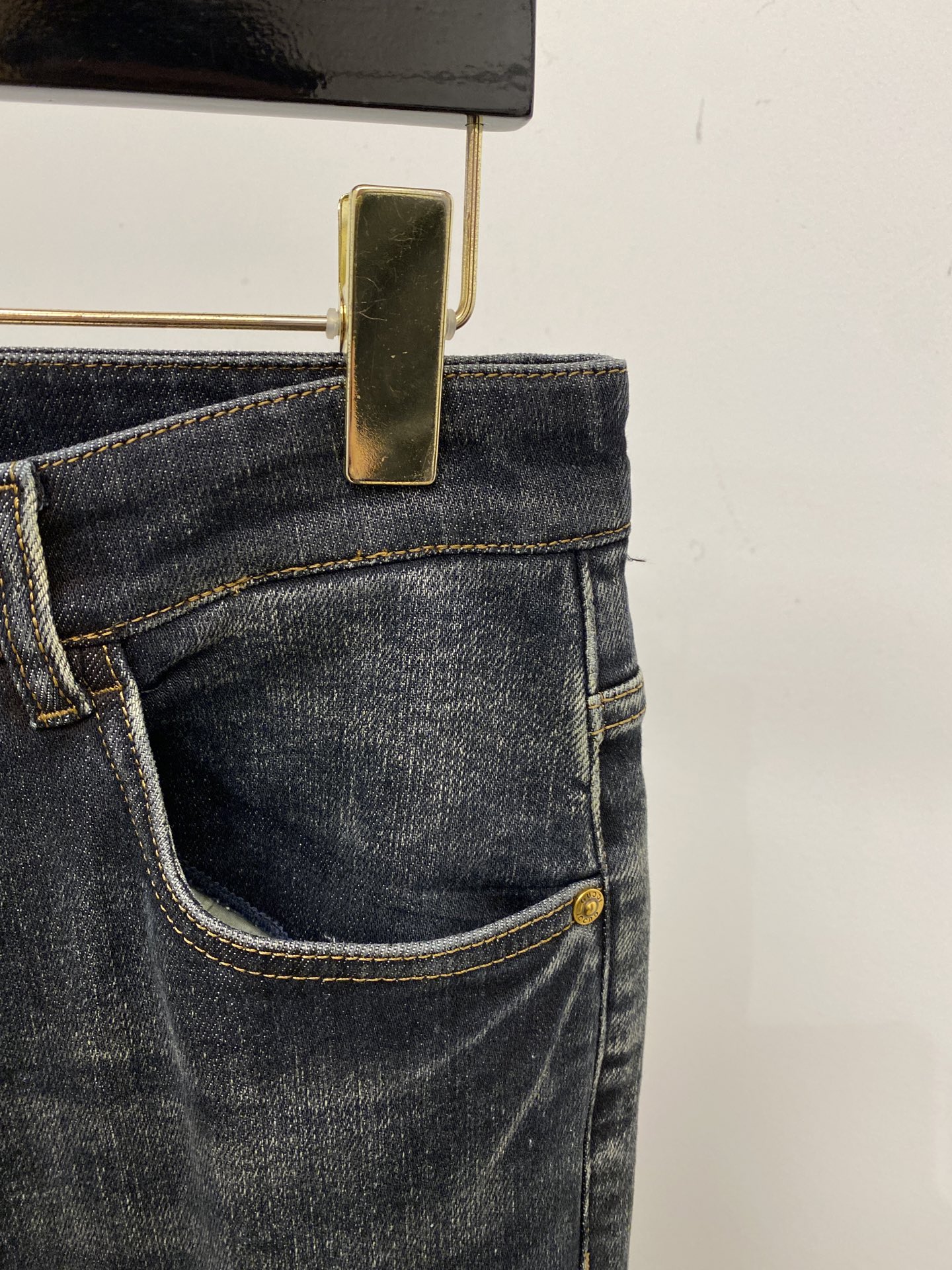 古奇、2025最新品，专柜同步有售，原单狠货，水洗休闲牛仔裤，进口原版水洗弹力面料，舒适有弹性，原版五金