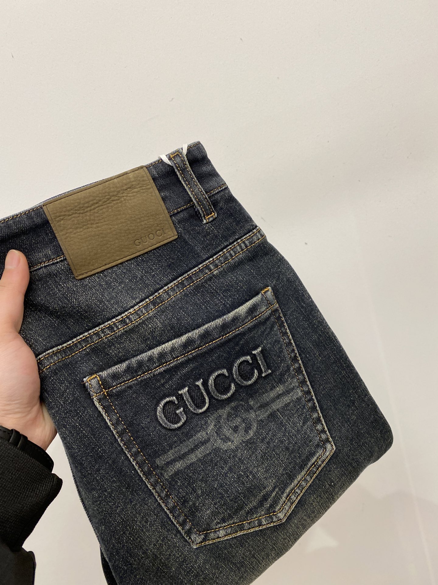 古奇、2025最新品，专柜同步有售，原单狠货，水洗休闲牛仔裤，进口原版水洗弹力面料，舒适有弹性，原版五金