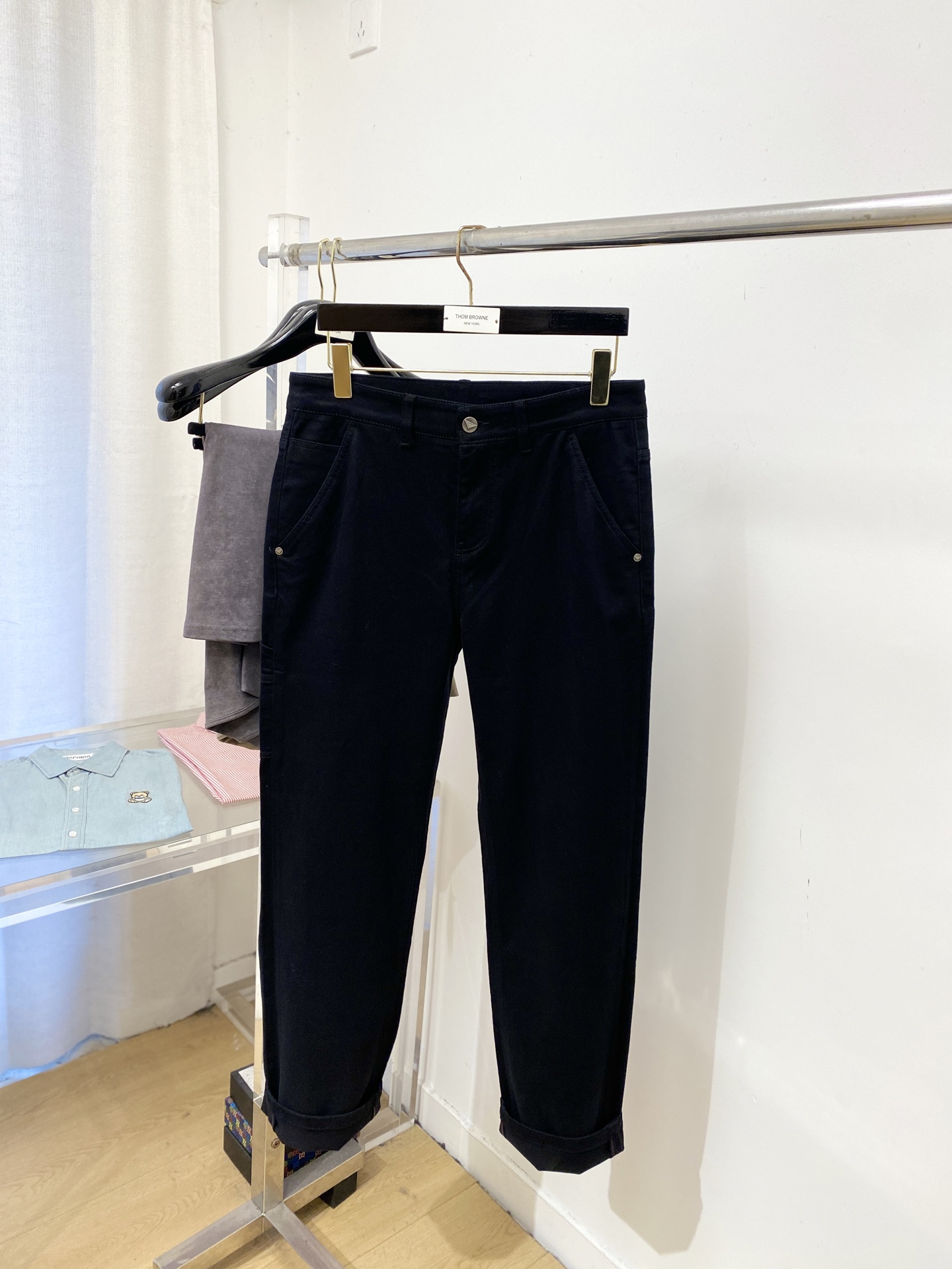 支持年后退换！ 普拉达、2025最新品，专柜同步有售，原单狠货，水洗休闲牛仔裤，进口原版水洗弹力面料，舒