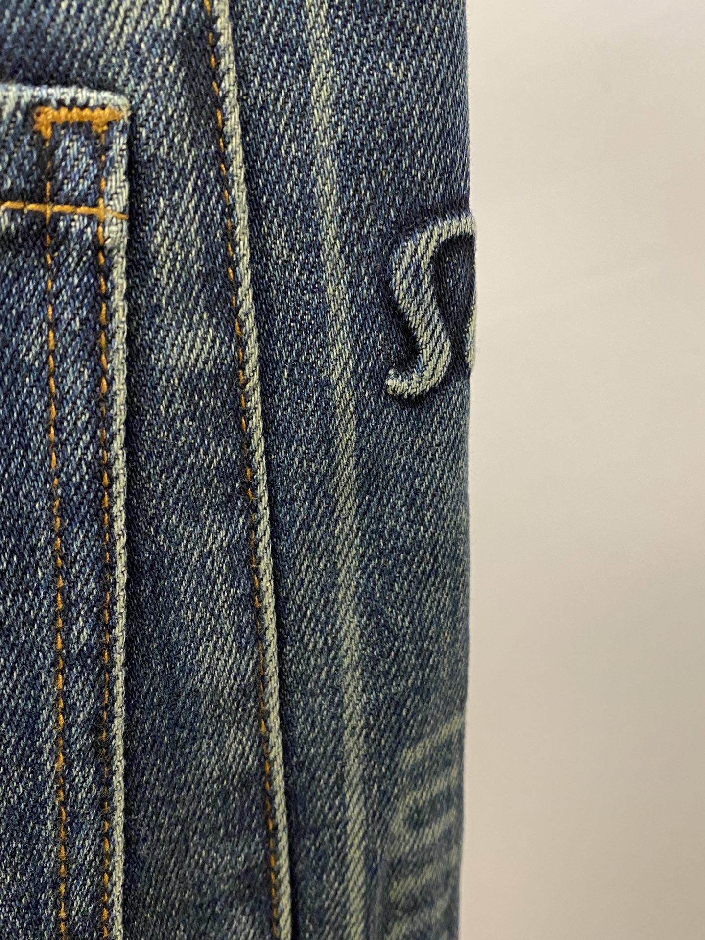 支持年后退换！ lululemon 时尚潮牌、2025最新品，专柜同步有售，原单狠货，水洗休闲牛仔裤，进