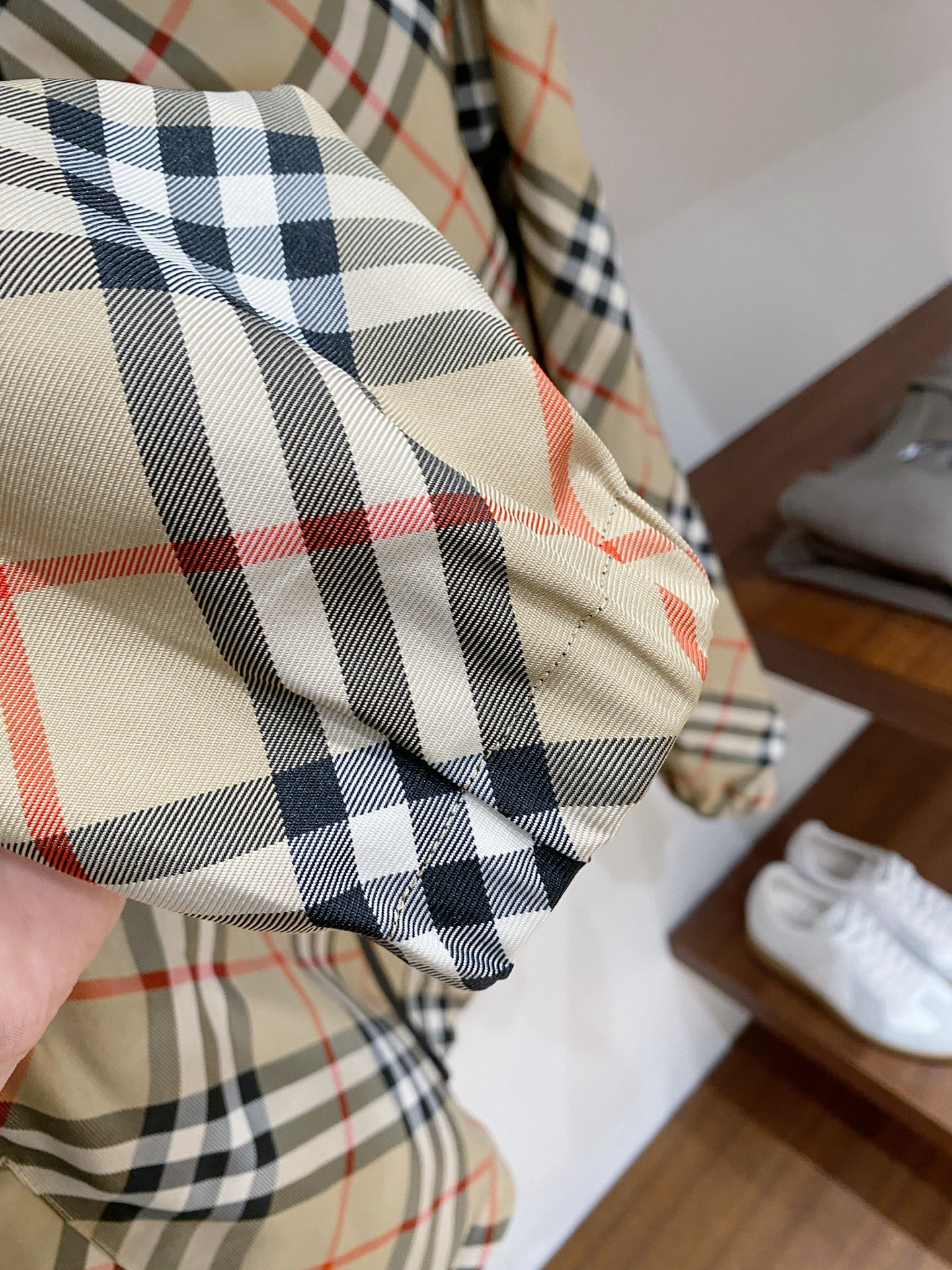 支持年后退换！巴宝莉、2025新品夹克外套，时尚帅气，简约百搭款，衣下刺绣装饰图案logo，定制原版面料