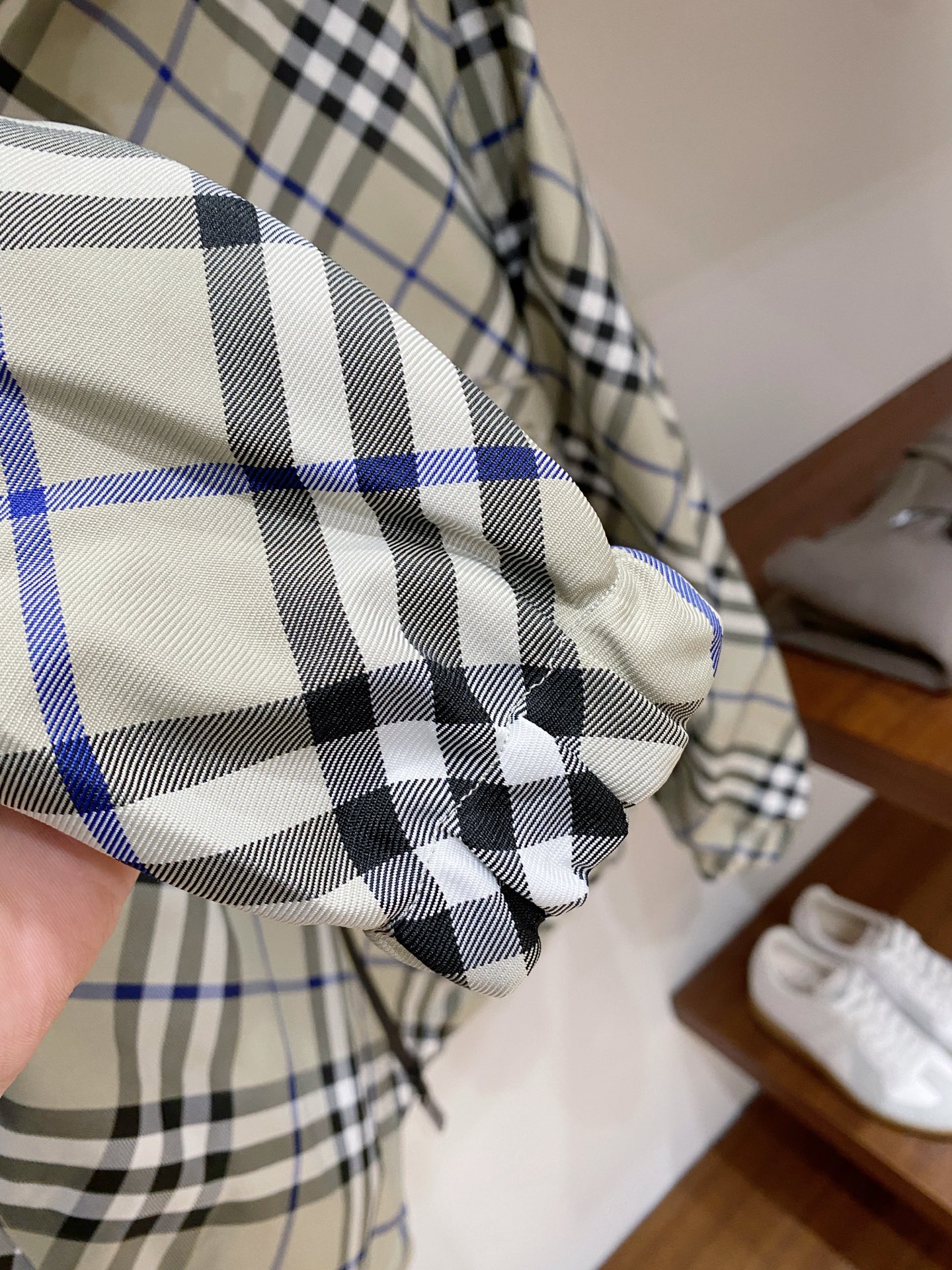 支持年后退换！巴宝莉、2025新品夹克外套，时尚帅气，简约百搭款，衣下刺绣装饰图案logo，定制原版面料