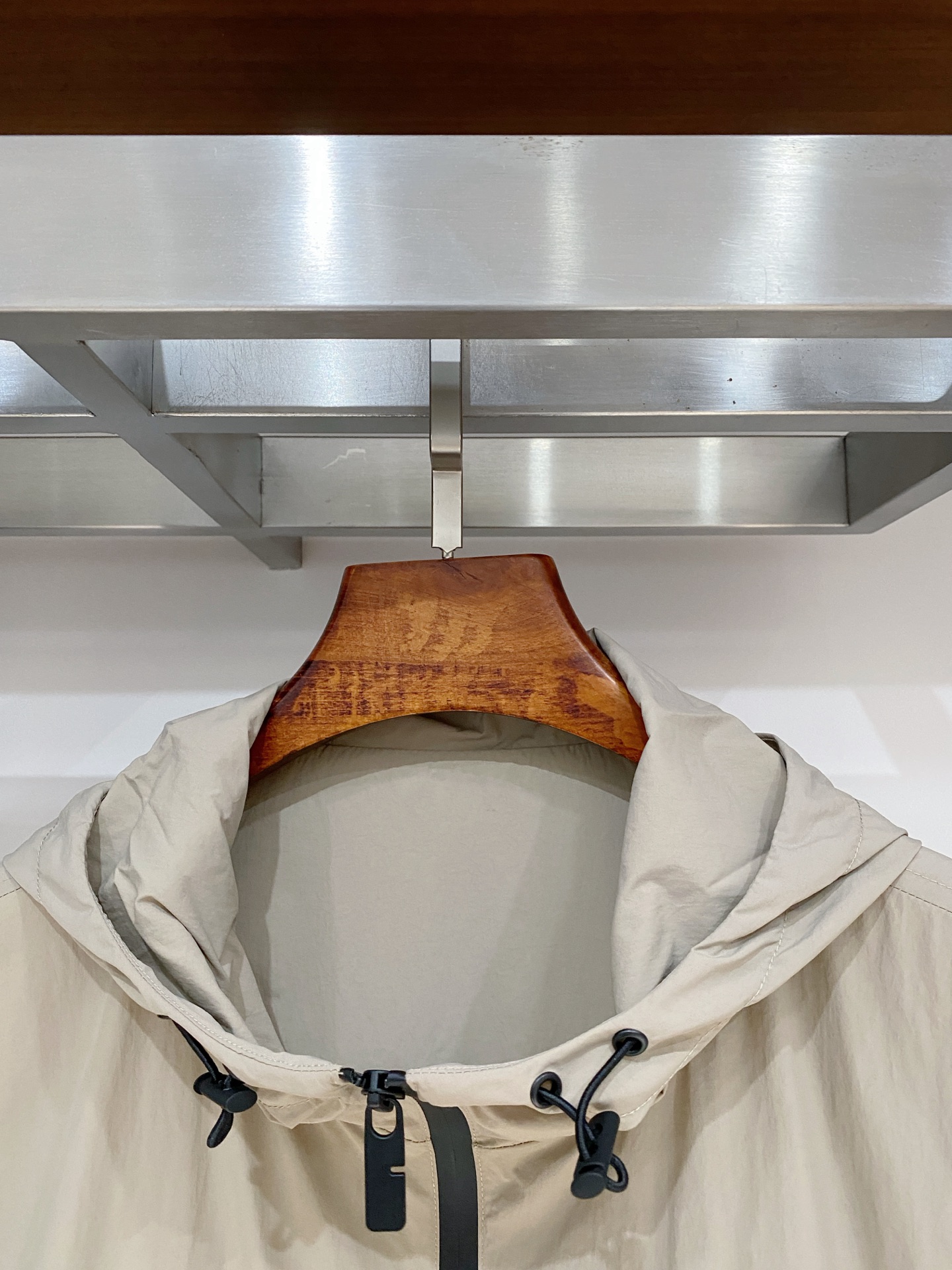 支持年后退换！巴宝莉、2025新品夹克外套，时尚帅气，简约百搭款，衣下刺绣装饰图案logo，定制原版面料