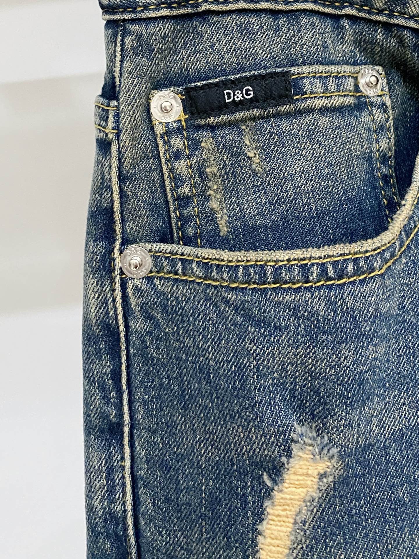 支持年后退换！DG、2025最新品，专柜同步有售，原单狠货，水洗休闲牛仔裤，进口原版水洗弹力面料，舒适有