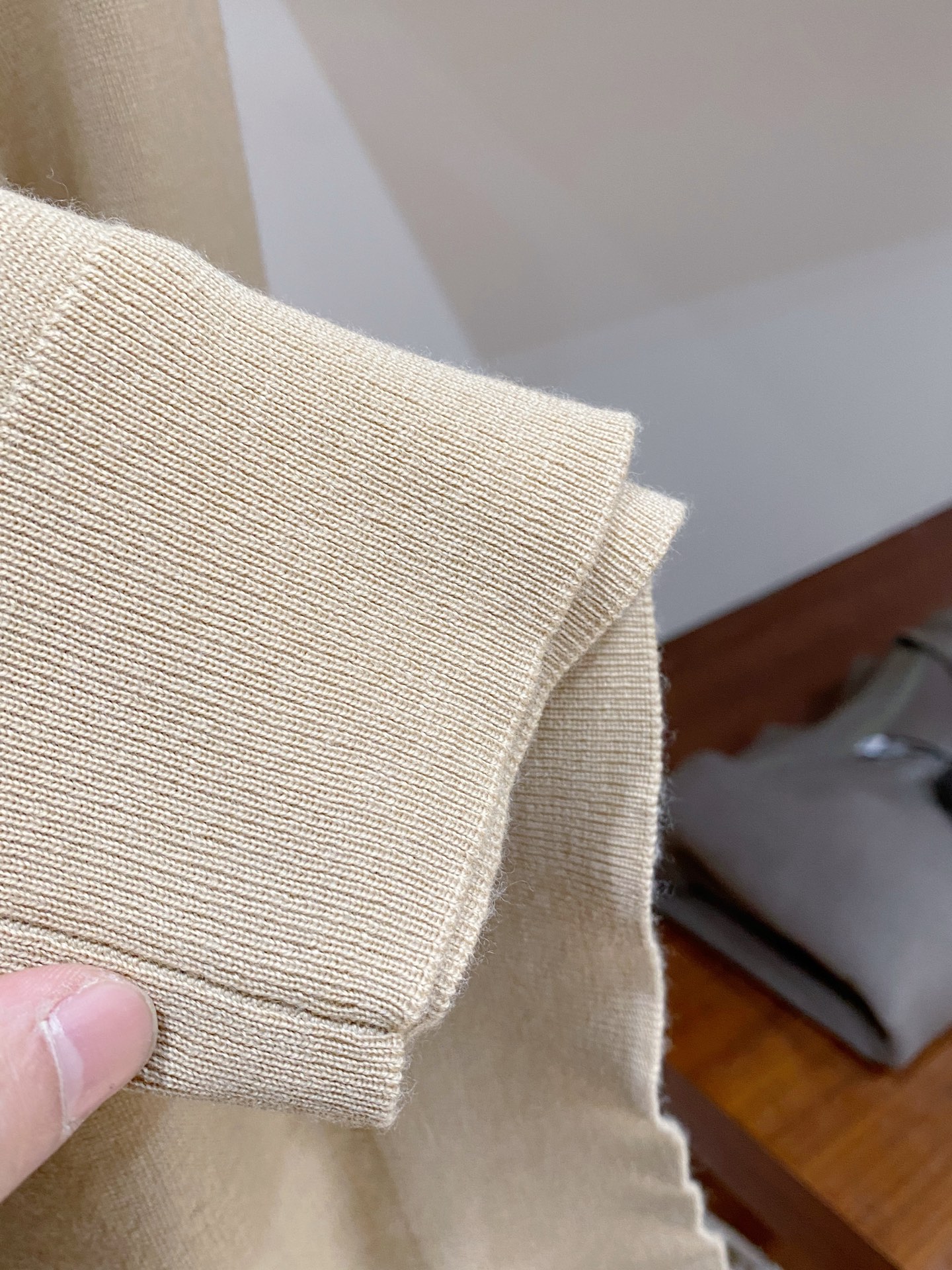 支持年后退换！巴宝莉、2025新品羊毛衣 具有手感细腻柔软，可直接与肌肤接触，让暖心的纱线变化出细腻的质