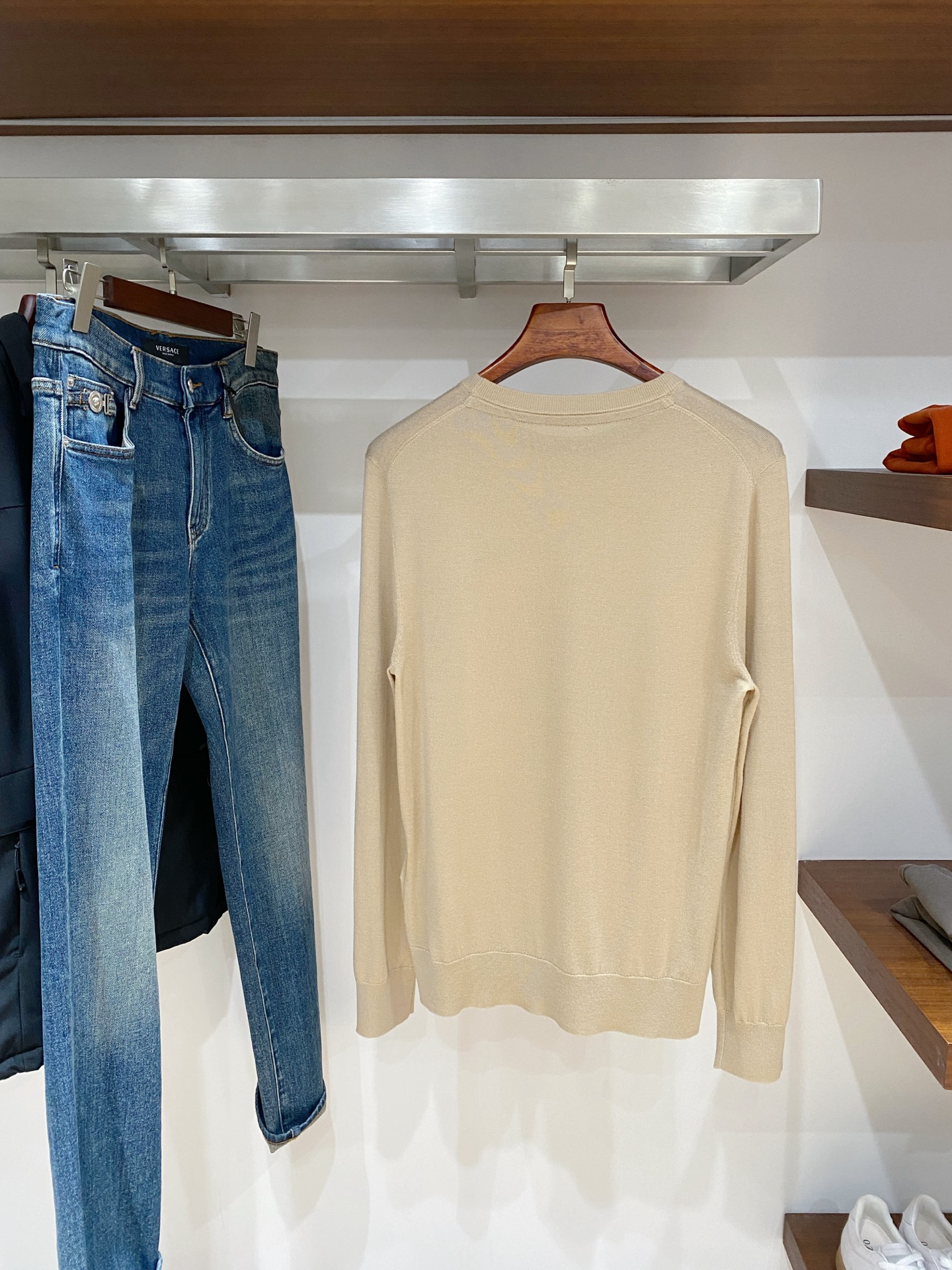 支持年后退换！巴宝莉、2025新品羊毛衣 具有手感细腻柔软，可直接与肌肤接触，让暖心的纱线变化出细腻的质