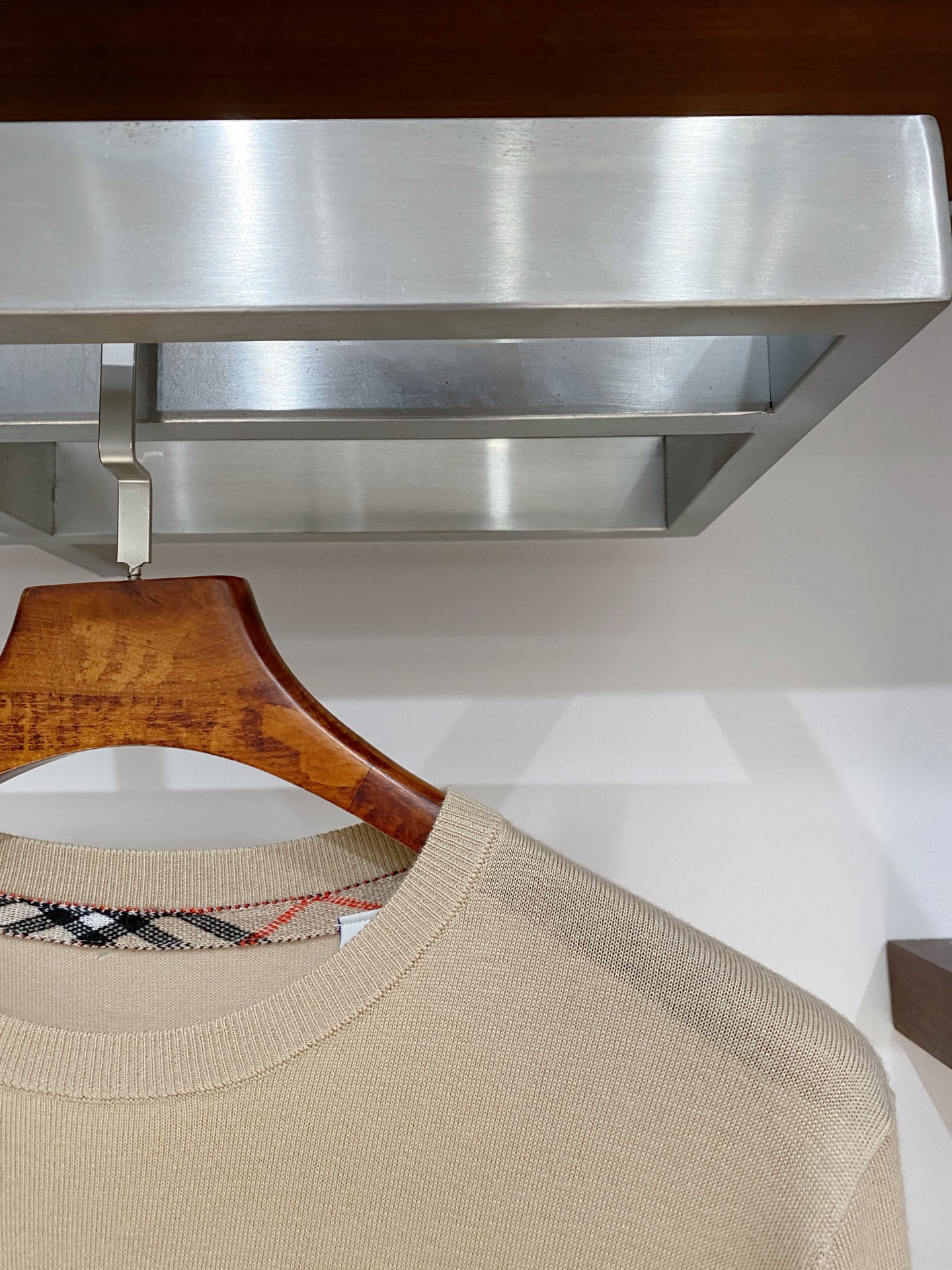 支持年后退换！巴宝莉、2025新品羊毛衣 具有手感细腻柔软，可直接与肌肤接触，让暖心的纱线变化出细腻的质