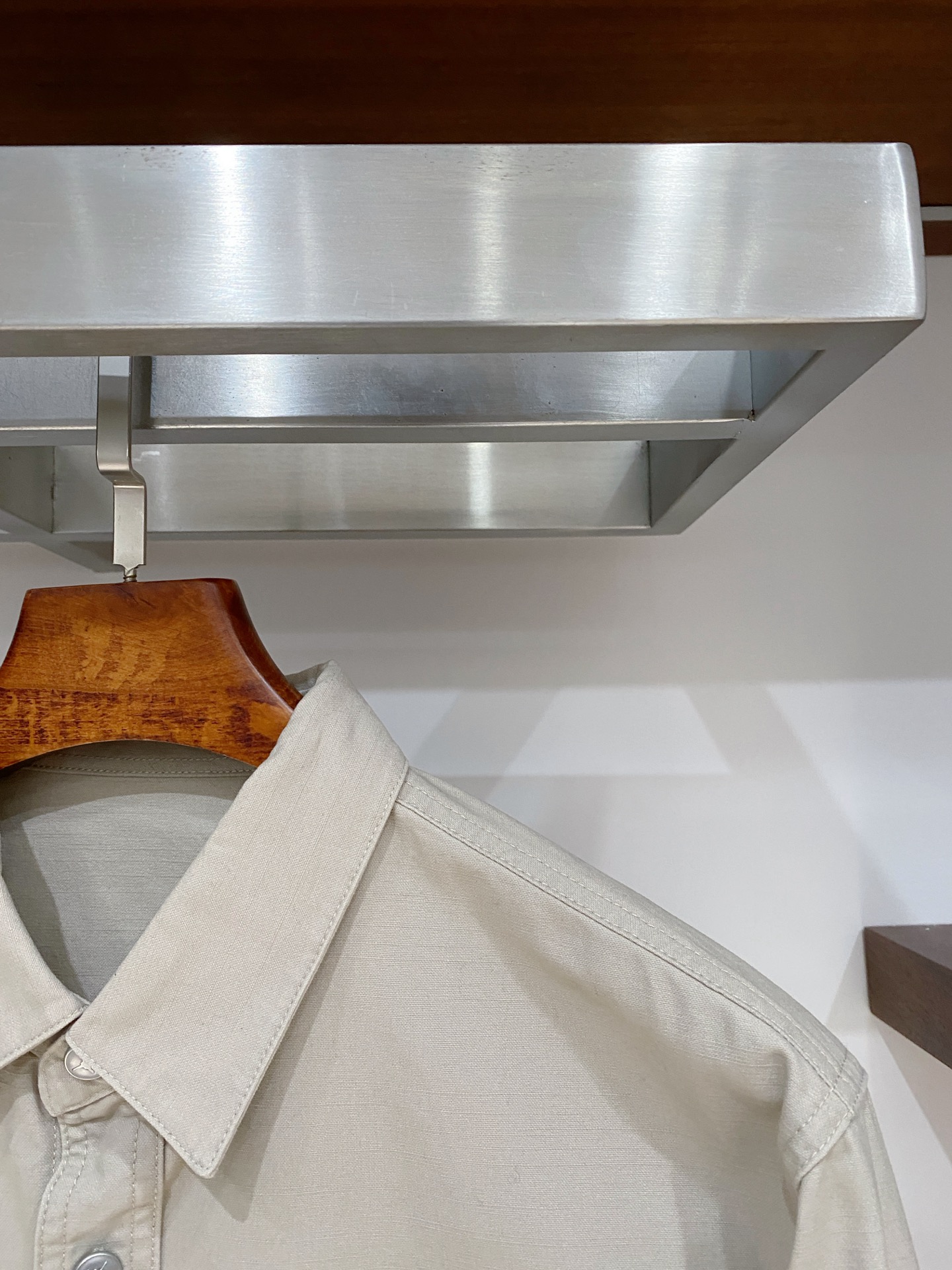 支持年后退换！迪奥、2025新品衬衫外套，时尚帅气，简约百搭款，胸前刺绣装饰字母图案logo，定制原版面