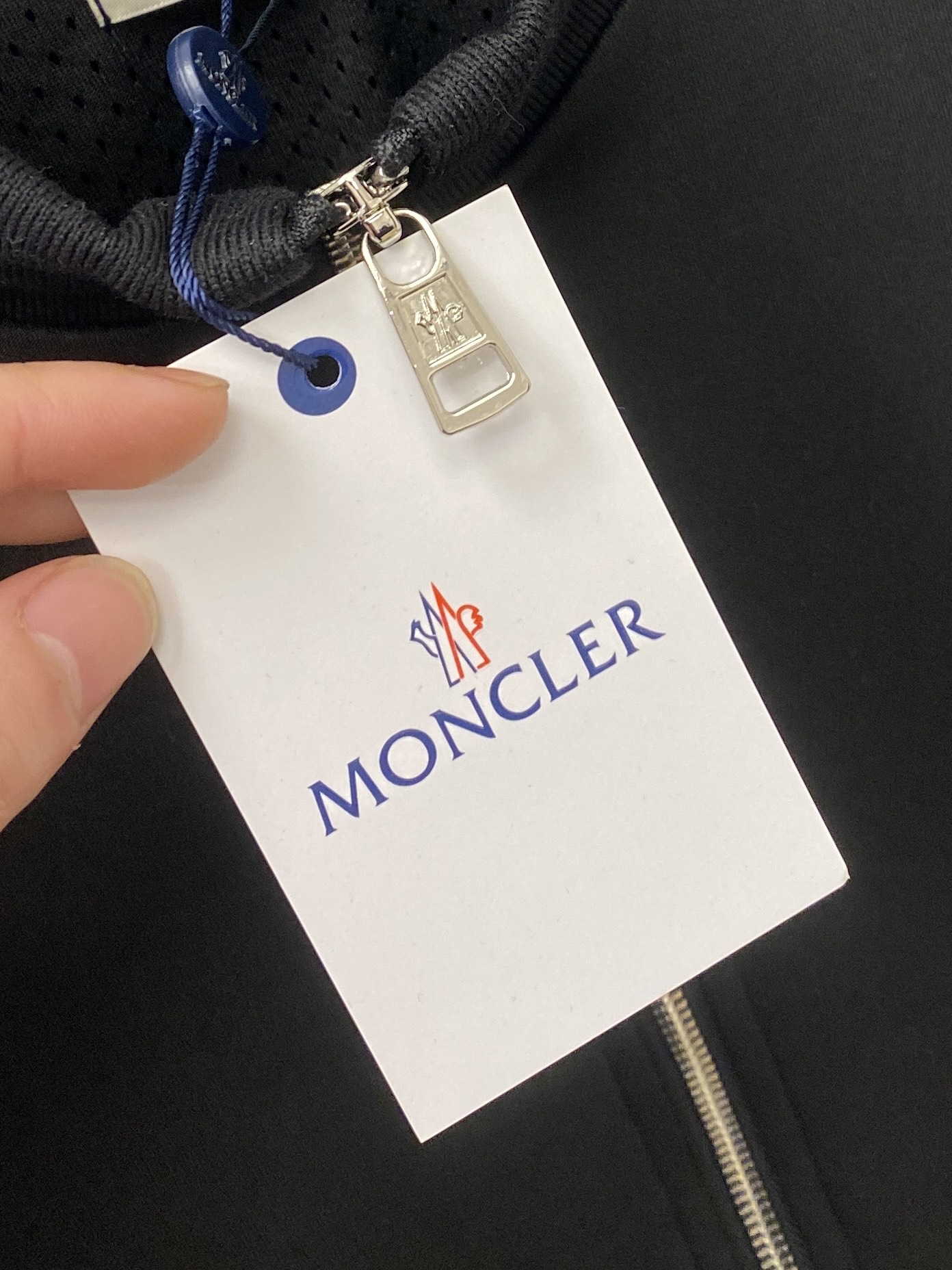 🌾退换！蒙口、2025最新品，时尚休闲套装，顶级原版面料打造，穿着舒适，吸湿性透气性都非常良好，色牢度超