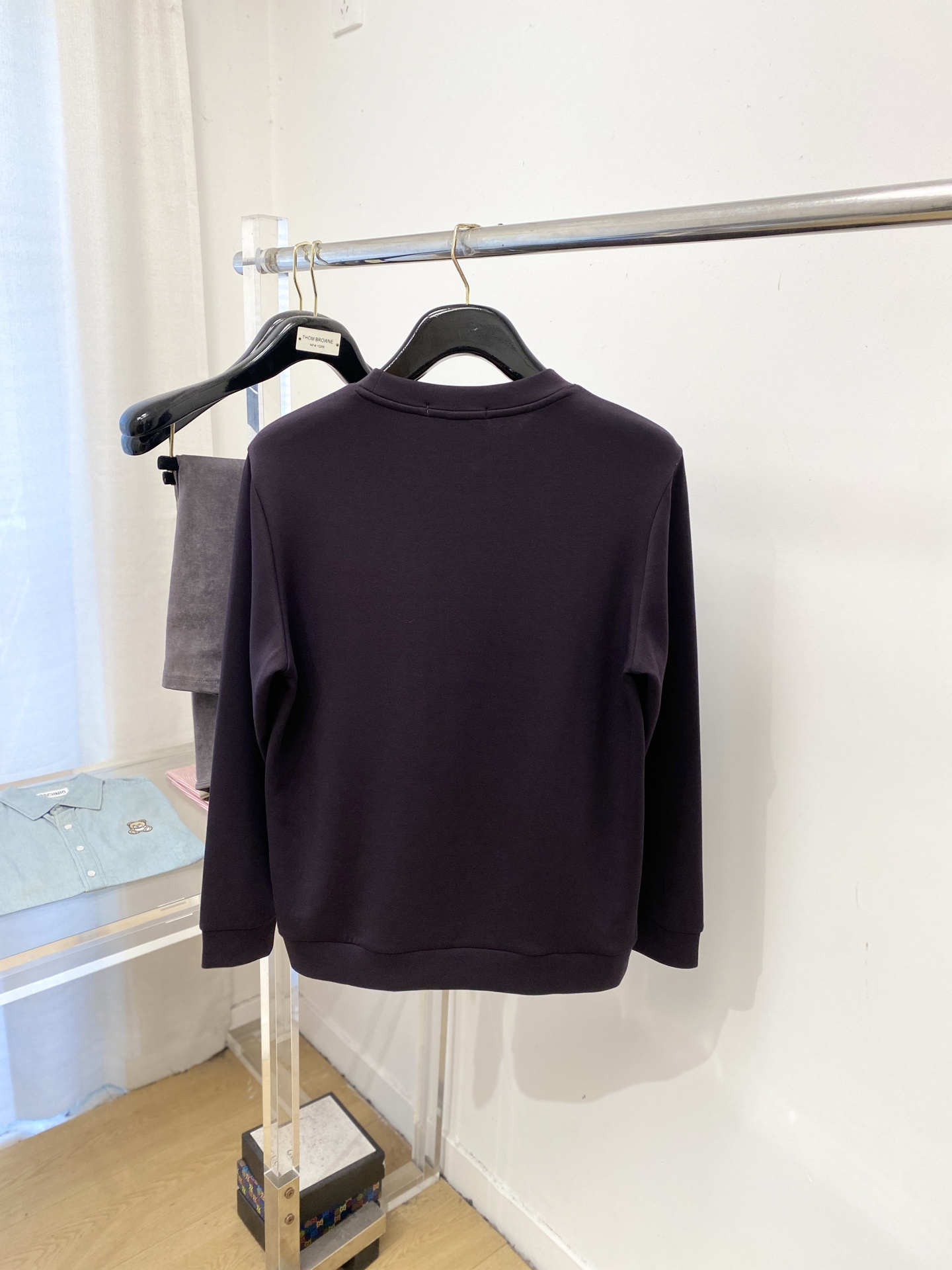 Loro Piana、2026新品长袖卫衣，时尚帅气，简约百搭款，胸前精致刺绣字母图案logo，定制原版面料，不仅挺括，