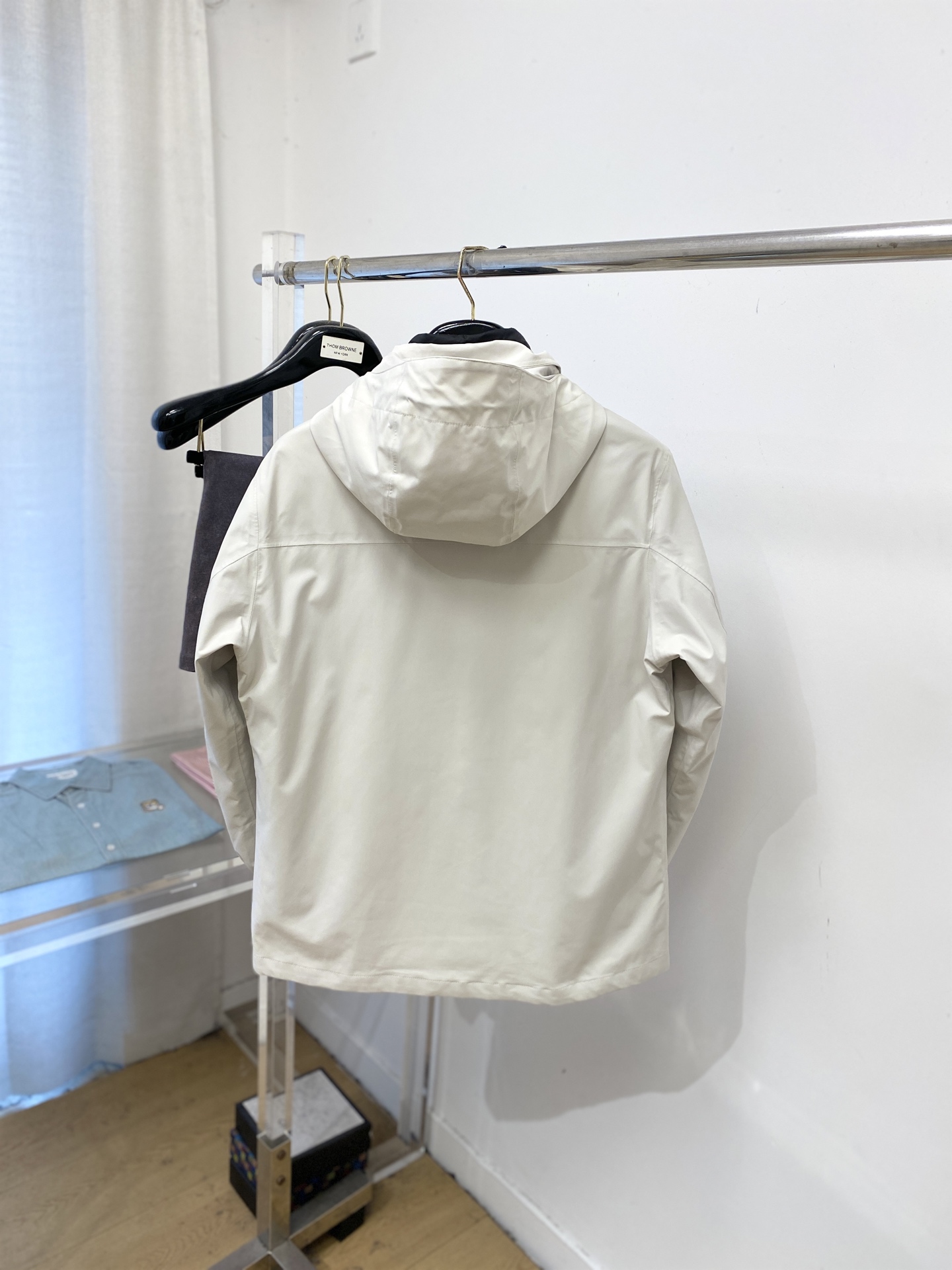 始祖鸟、2026最新款男士三合一羽绒服、羽绒内胆可自由拆卸。一件三穿！面料柔软舒适 ．上身版型超赞 ．拉链．辅料都是客供