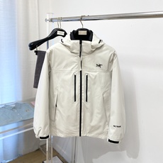始祖鸟、2026最新款男士三合一羽绒服、羽绒内胆可自由拆卸。一件三穿!面料柔软舒适 .上身版型超赞 .拉链.辅料都是客供 始祖鸟、2026最新款男士三合一羽绒服、羽绒内胆可自由拆卸。一件三穿!面料柔软舒适 .上身版型超赞 .拉链.辅料都是客供