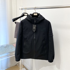 始祖鸟、2026最新款男士三合一羽绒服、羽绒内胆可自由拆卸。一件三穿!面料柔软舒适 .上身版型超赞 .拉链.辅料都是客供 始祖鸟、2026最新款男士三合一羽绒服、羽绒内胆可自由拆卸。一件三穿!面料柔软舒适 .上身版型超赞 .拉链.辅料都是客供
