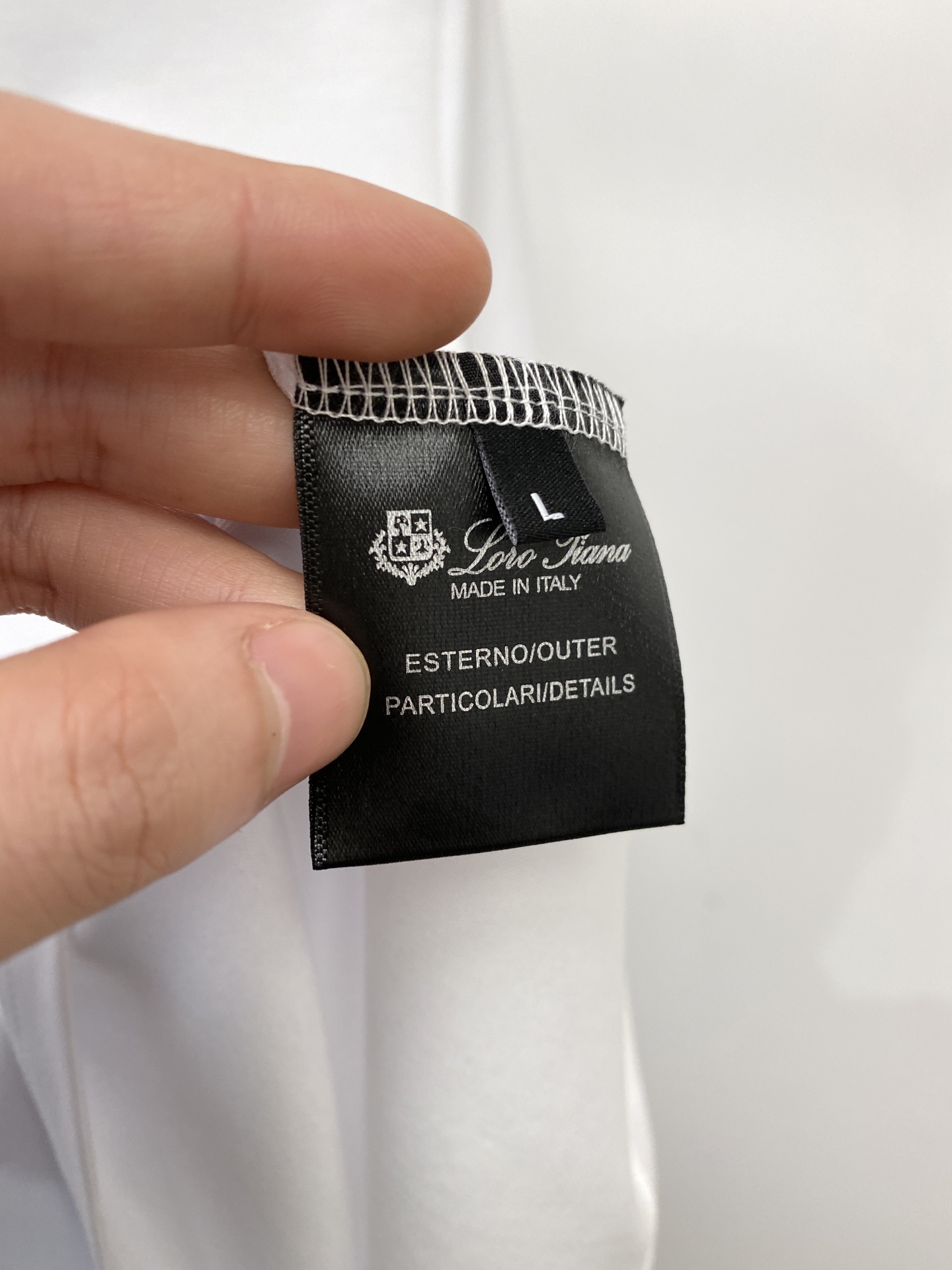 Loro piana、2026新品短袖T恤，帅气时尚，胸前顶级印胶装饰字母logo，简约百搭款。面料棉 