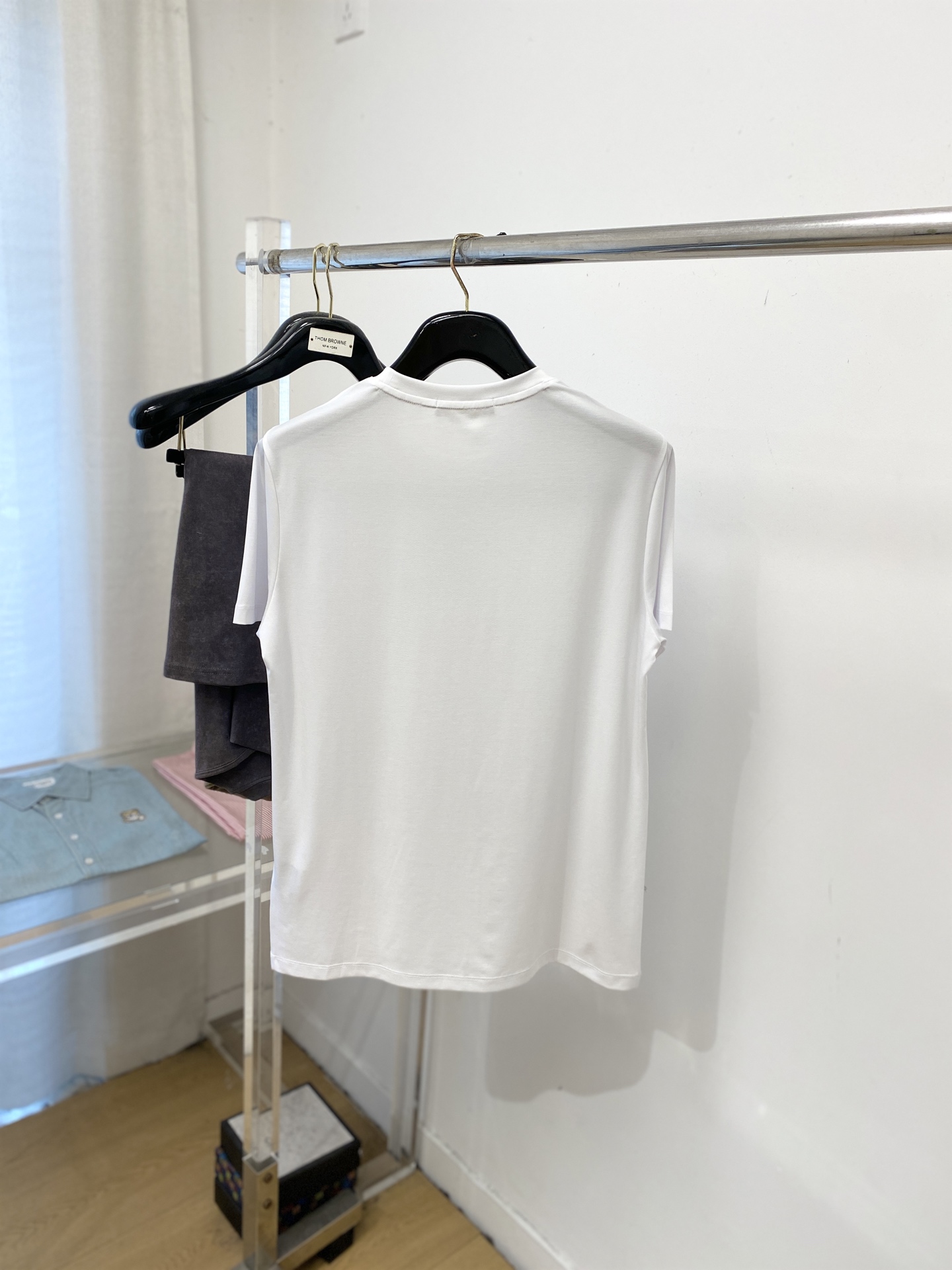 Loro piana、2026新品短袖T恤，帅气时尚，胸前顶级印胶装饰字母logo，简约百搭款。面料棉 