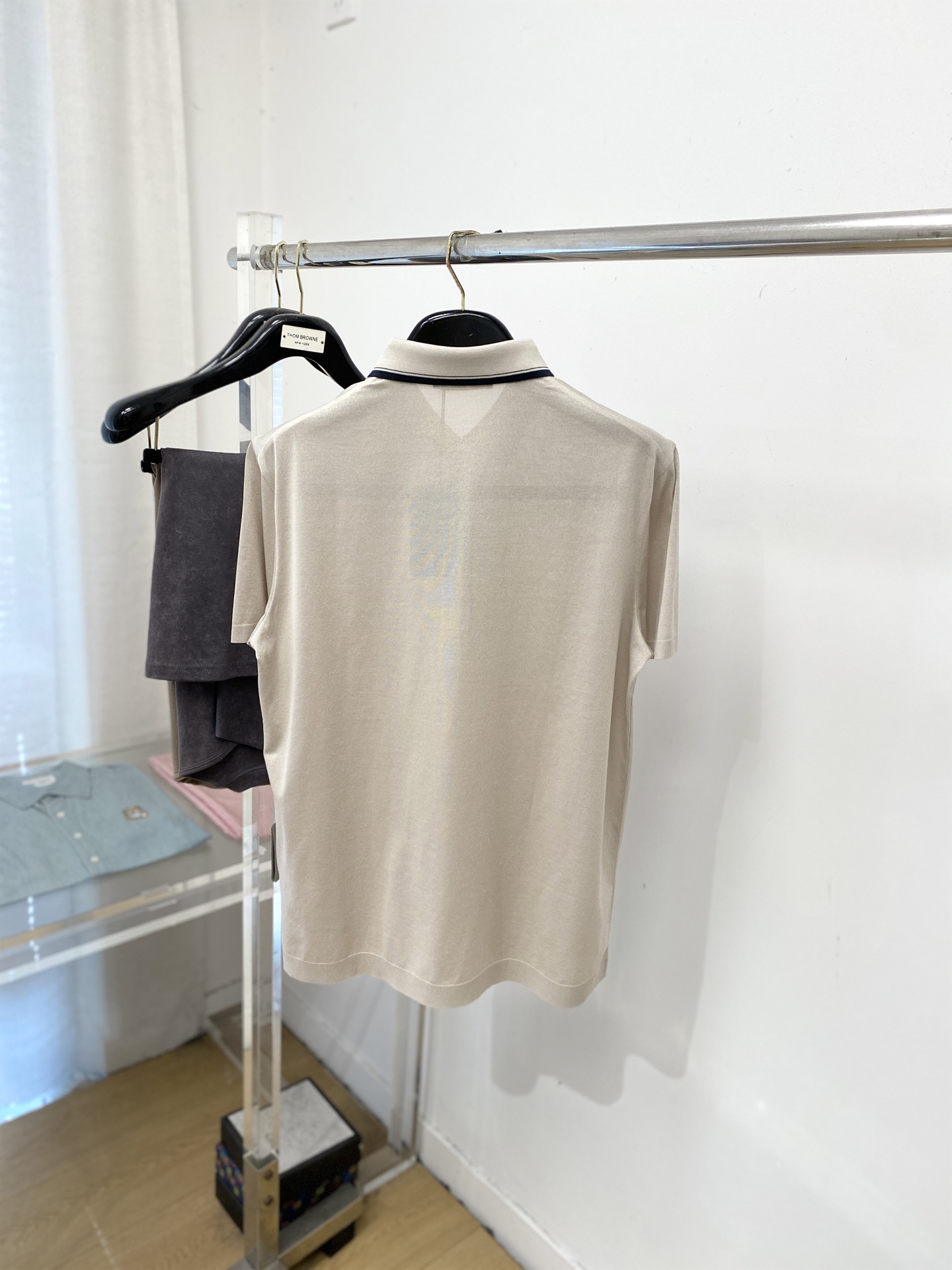 Loro piana、2026新品短袖T恤，帅气时尚，胸前设计凹凸字母logo，简约百搭款。面料棉 不仅
