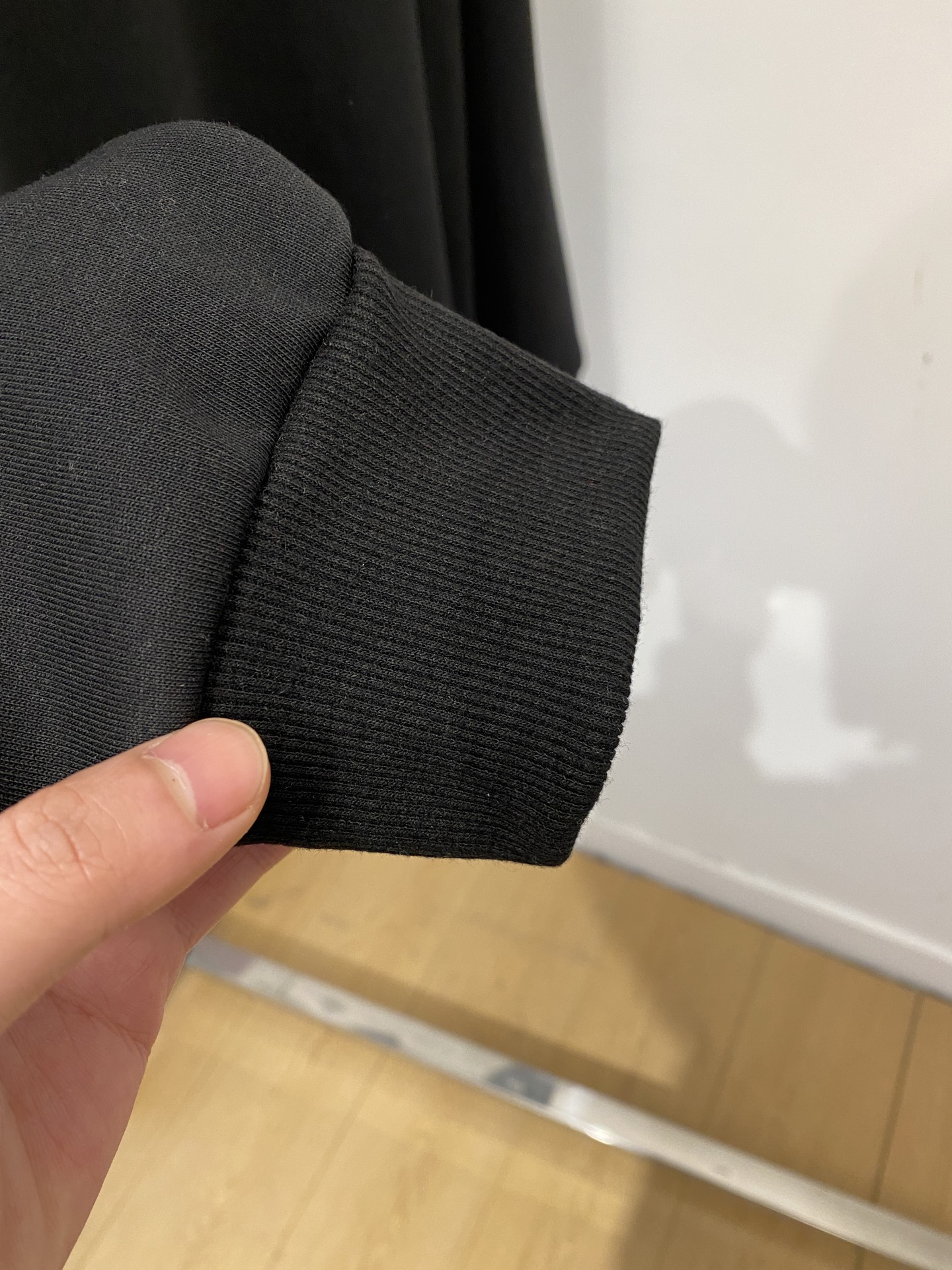 🌾退换！ 古奇、2025新品加绒卫衣，帅气时尚，胸前顶级印花字母图案logo，简约百搭款。面料棉 不仅挺