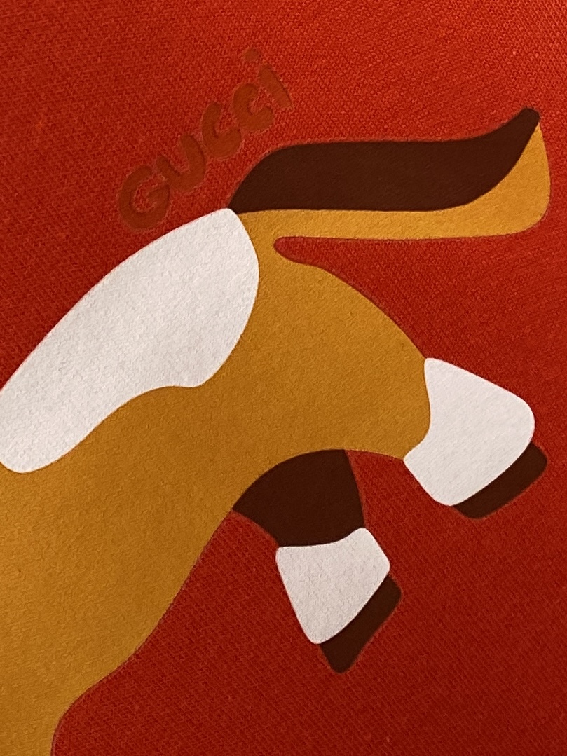 🌾退换！ 古奇、2025新品加绒卫衣，帅气时尚，胸前顶级印花字母图案logo，简约百搭款。面料棉 不仅挺