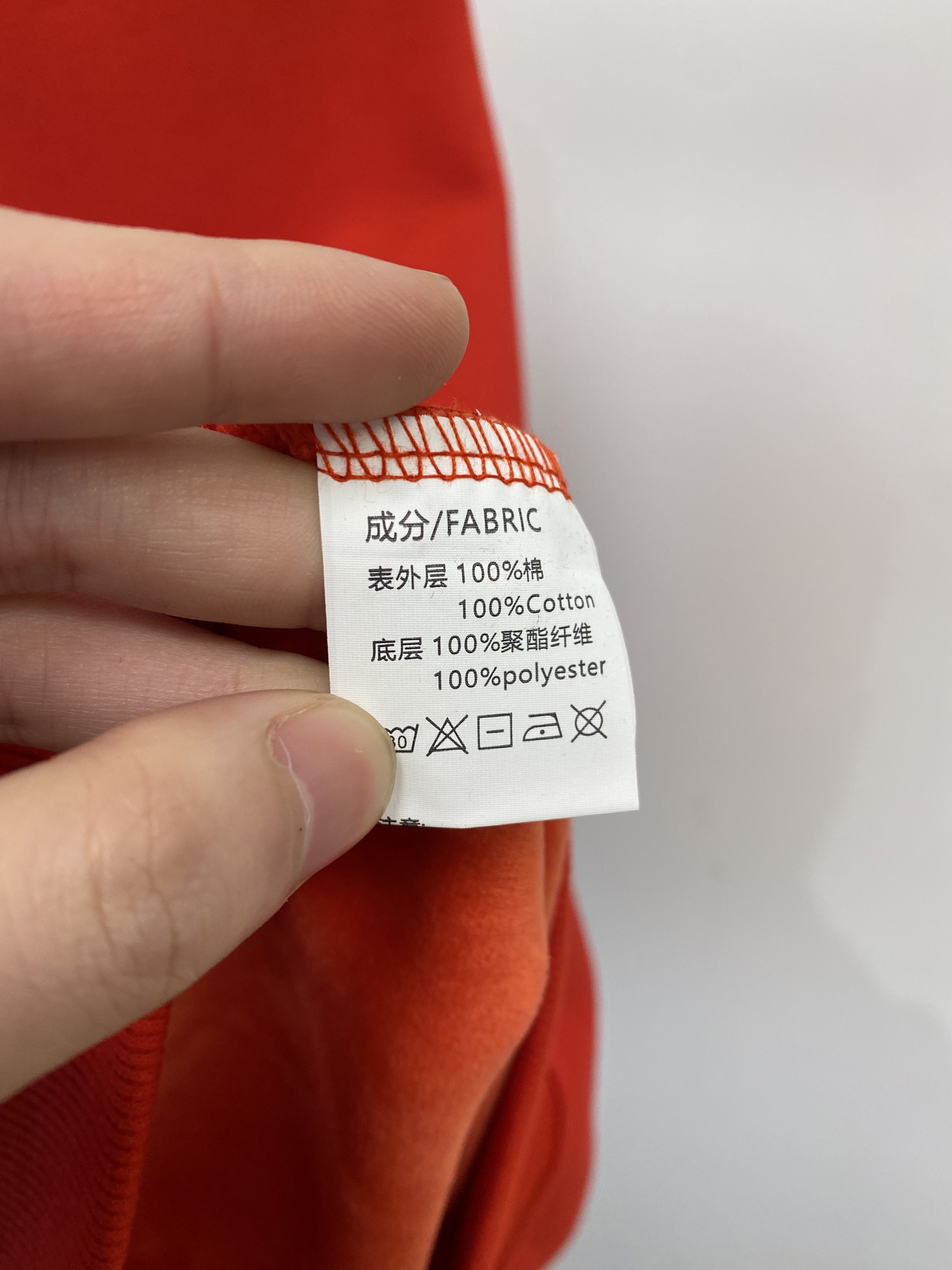 🌾退换！ 古奇、2025新品加绒卫衣，帅气时尚，胸前顶级印花字母图案logo，简约百搭款。面料棉 不仅挺