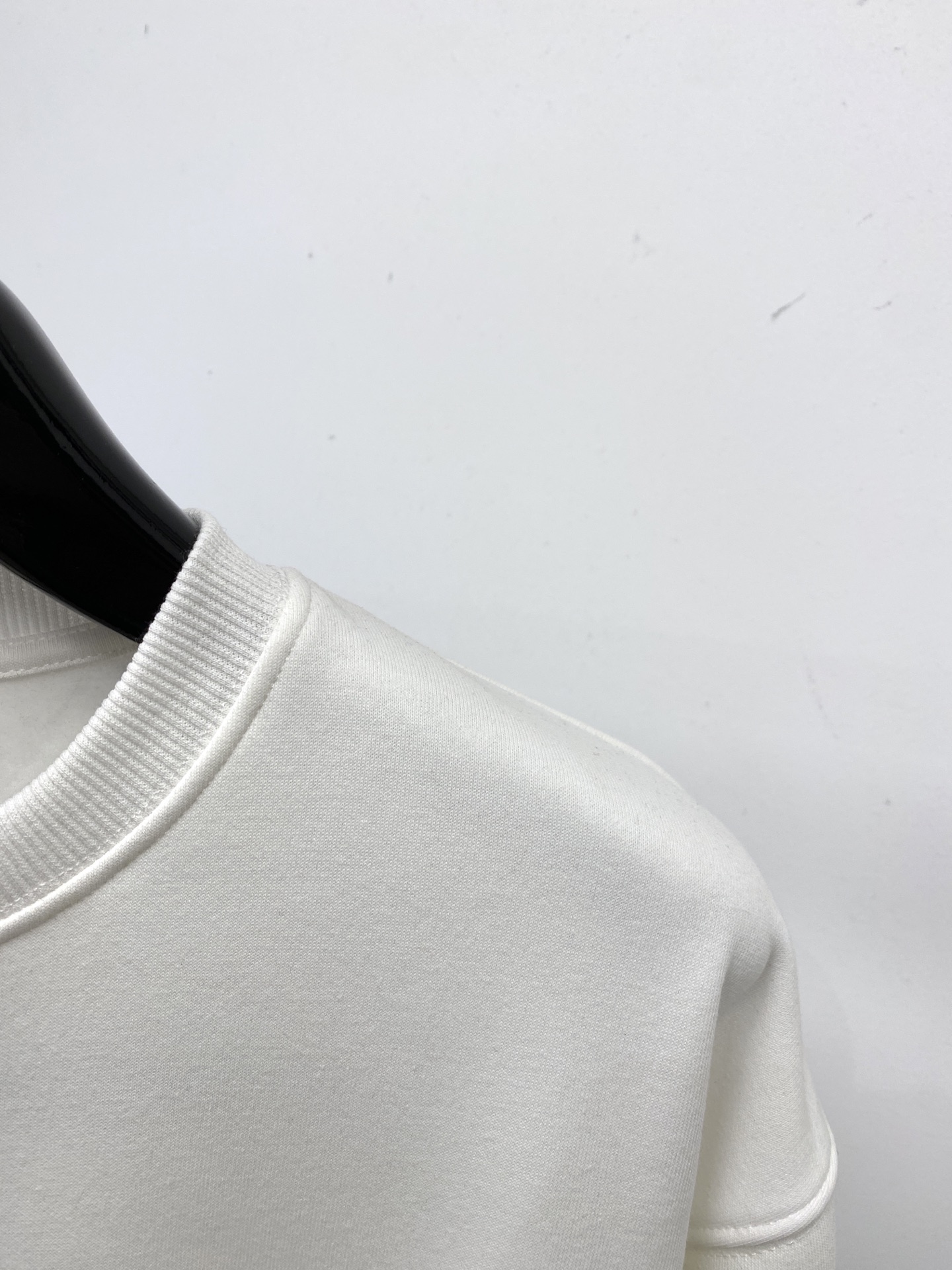 🌾退换！ 罗意威、2025新品卫衣，帅气时尚，胸前顶级印花图案字母logo，简约百搭款。面料棉 不仅挺括