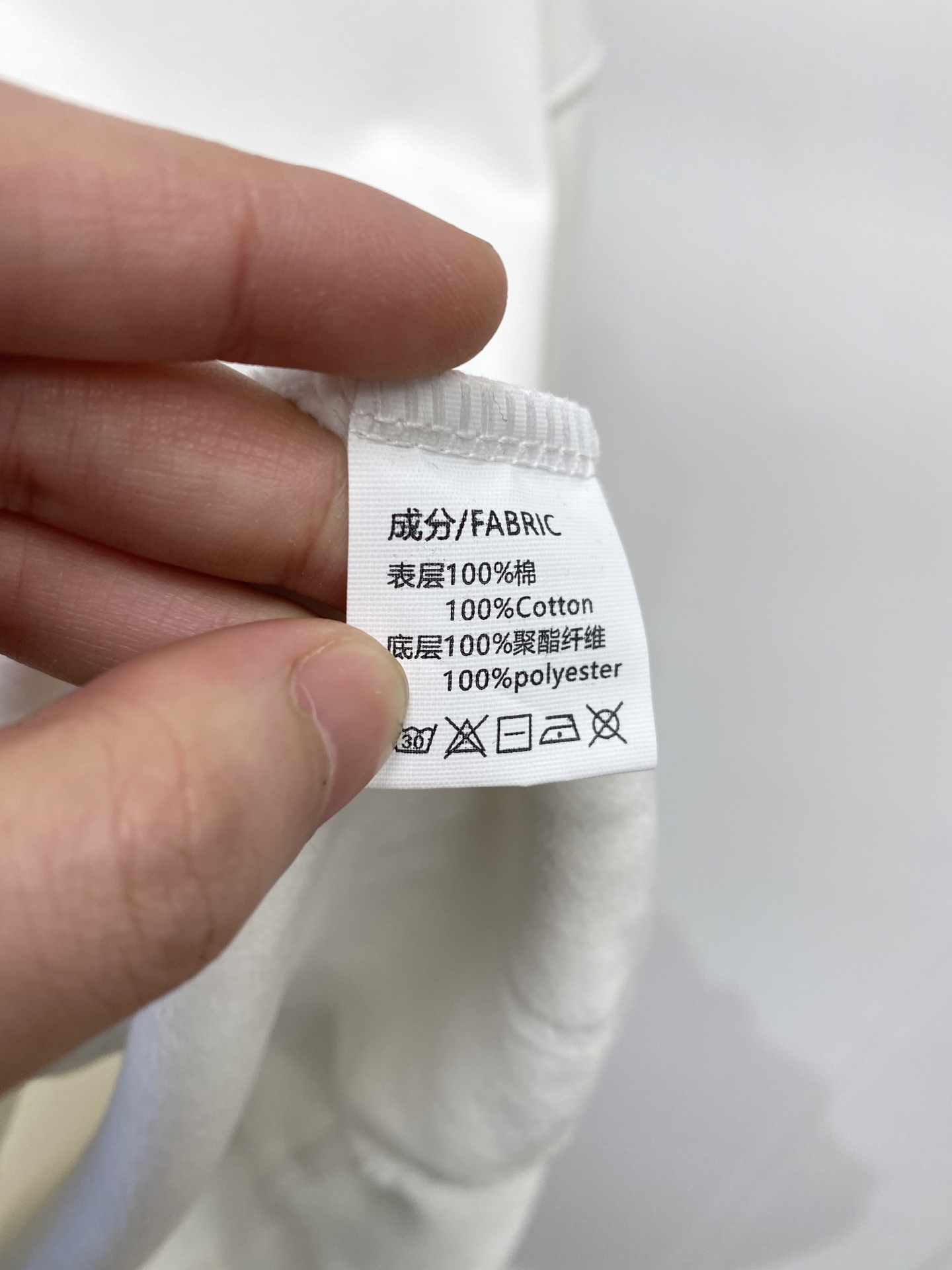 🌾退换！ 古奇、2025新品加绒卫衣，帅气时尚，胸前顶级印花字母图案logo，简约百搭款。面料棉 不仅挺