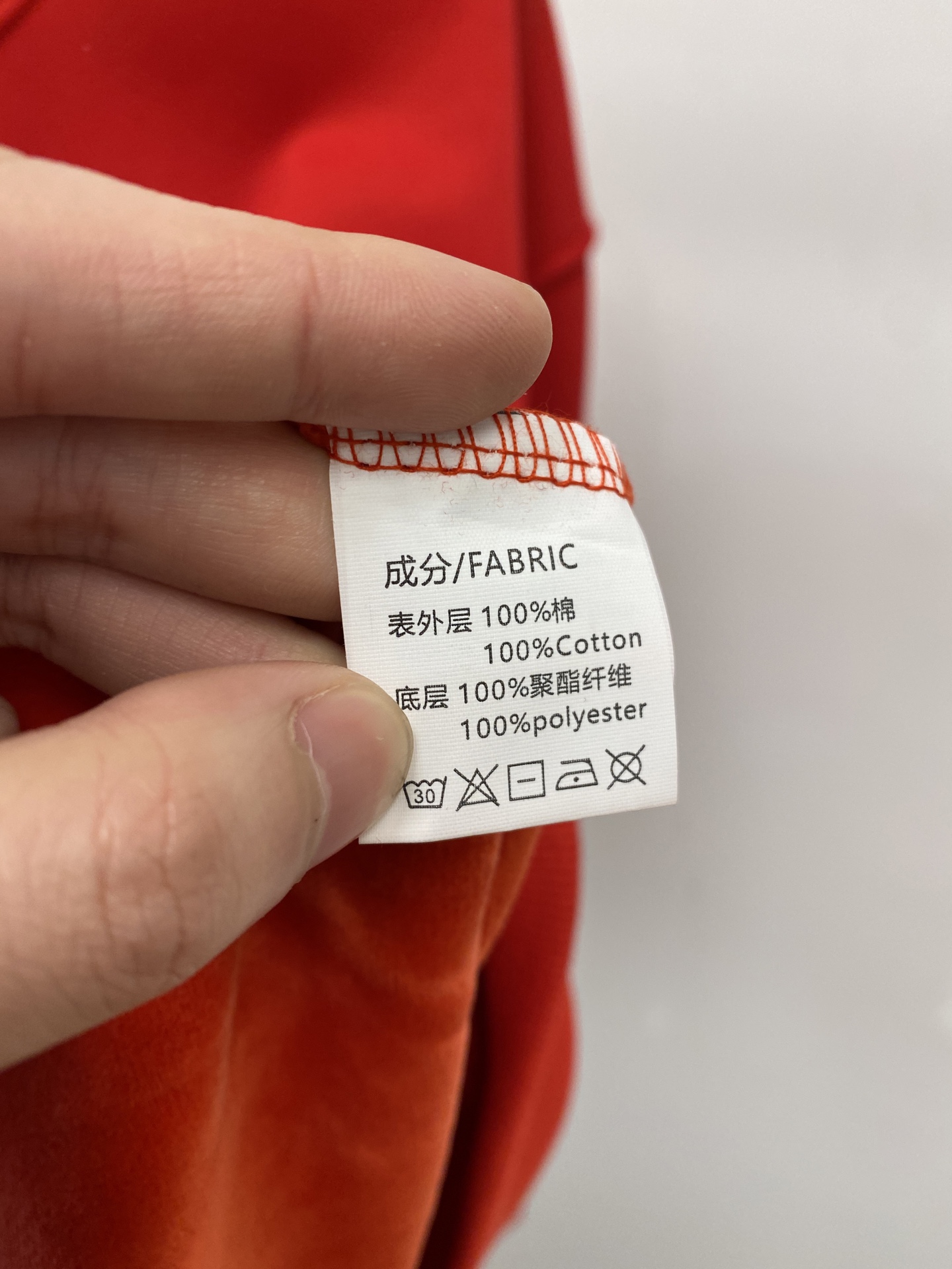 🌾退换！ 古奇、2025新品加绒卫衣，帅气时尚，胸前顶级印花字母图案logo，简约百搭款。面料棉 不仅挺