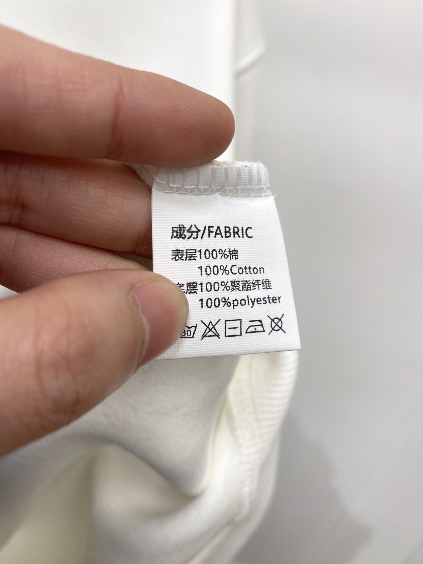 🌾退换！ 巴宝莉、2025新品加绒卫衣，帅气时尚，胸前顶级印花字母图案logo，简约百搭款。面料棉 不仅