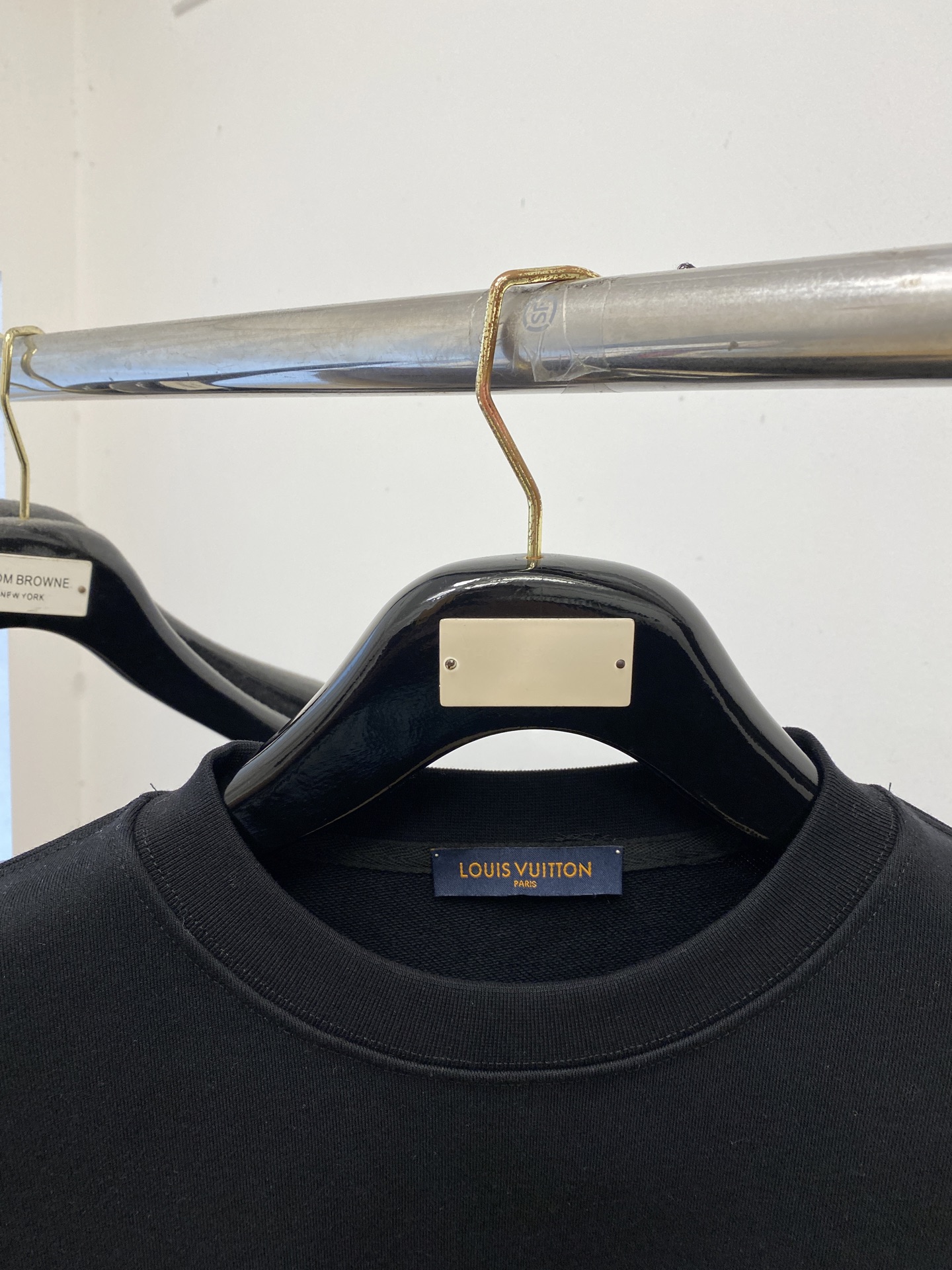 🌾退换！ 路易威登、2025新品卫衣，帅气时尚，胸前顶级印花字母logo，简约百搭款。面料棉 不仅挺括，