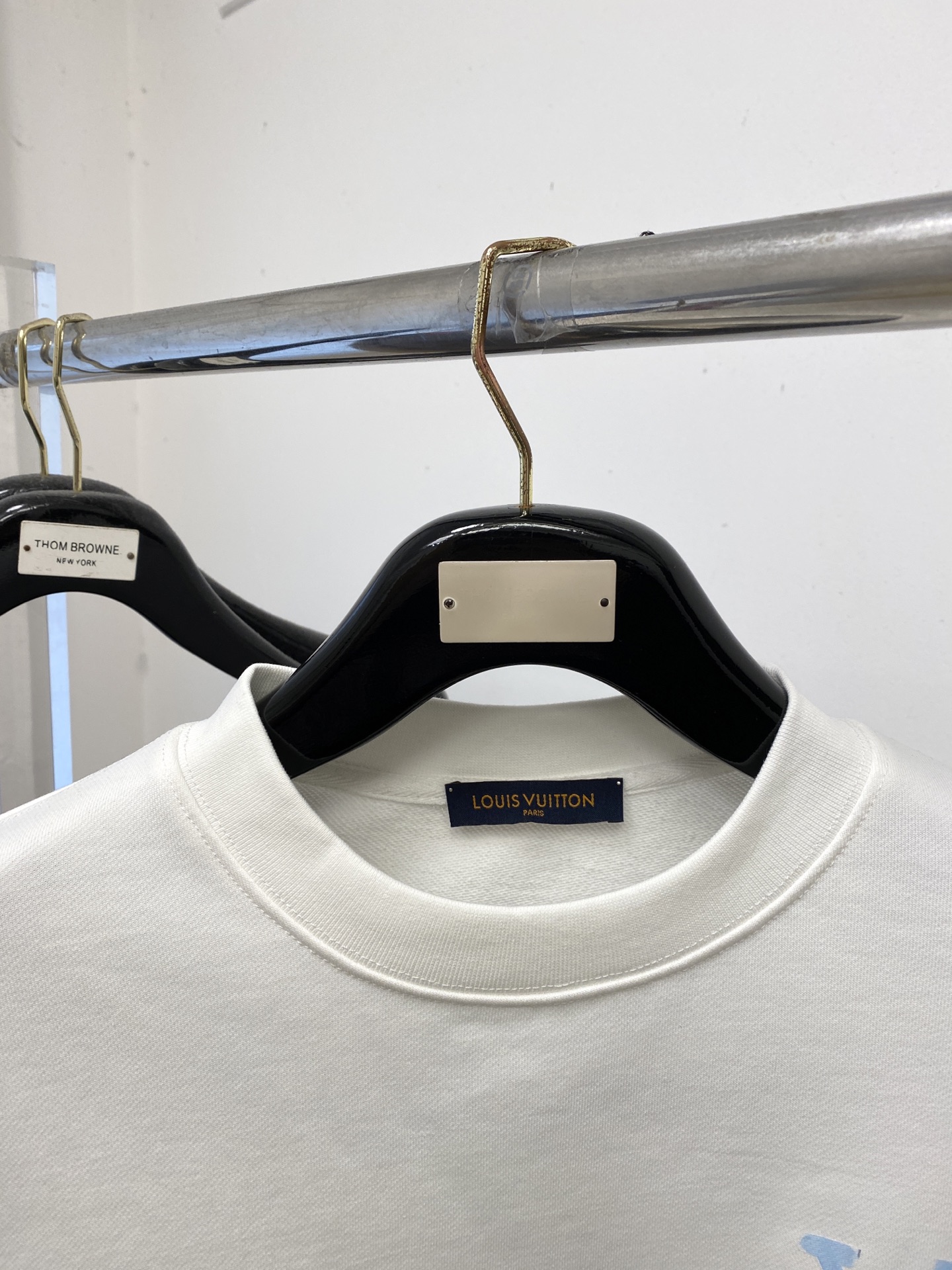 🌾退换！ 路易威登、2025新品卫衣，帅气时尚，胸前顶级印花字母logo，简约百搭款。面料棉 不仅挺括，